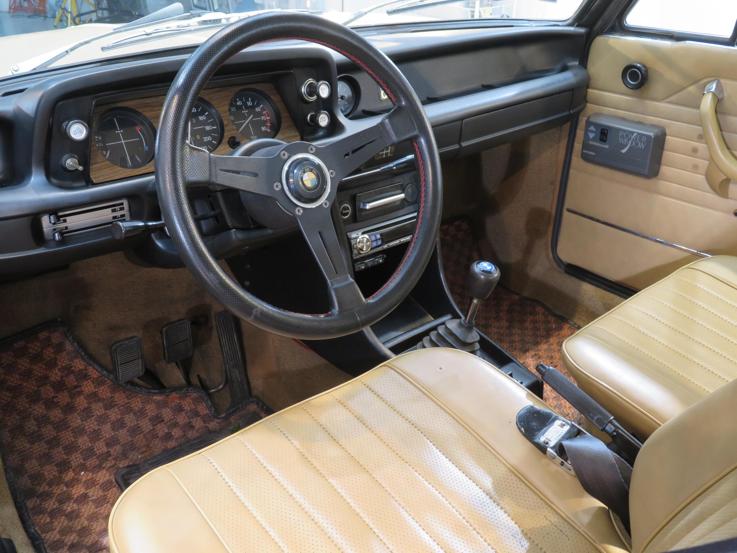 BMW 2002tii (photo: 13)