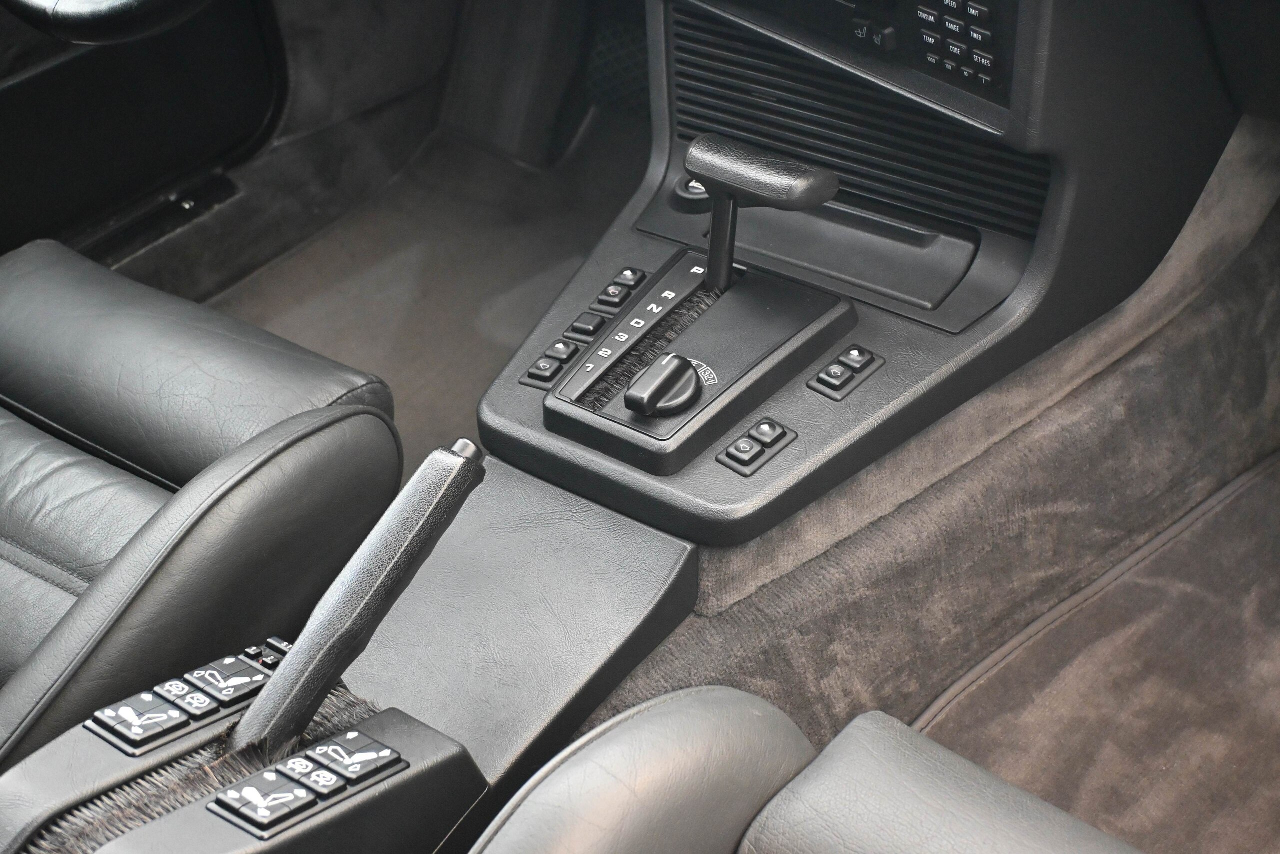 BMW 635CSi (photo: 8)