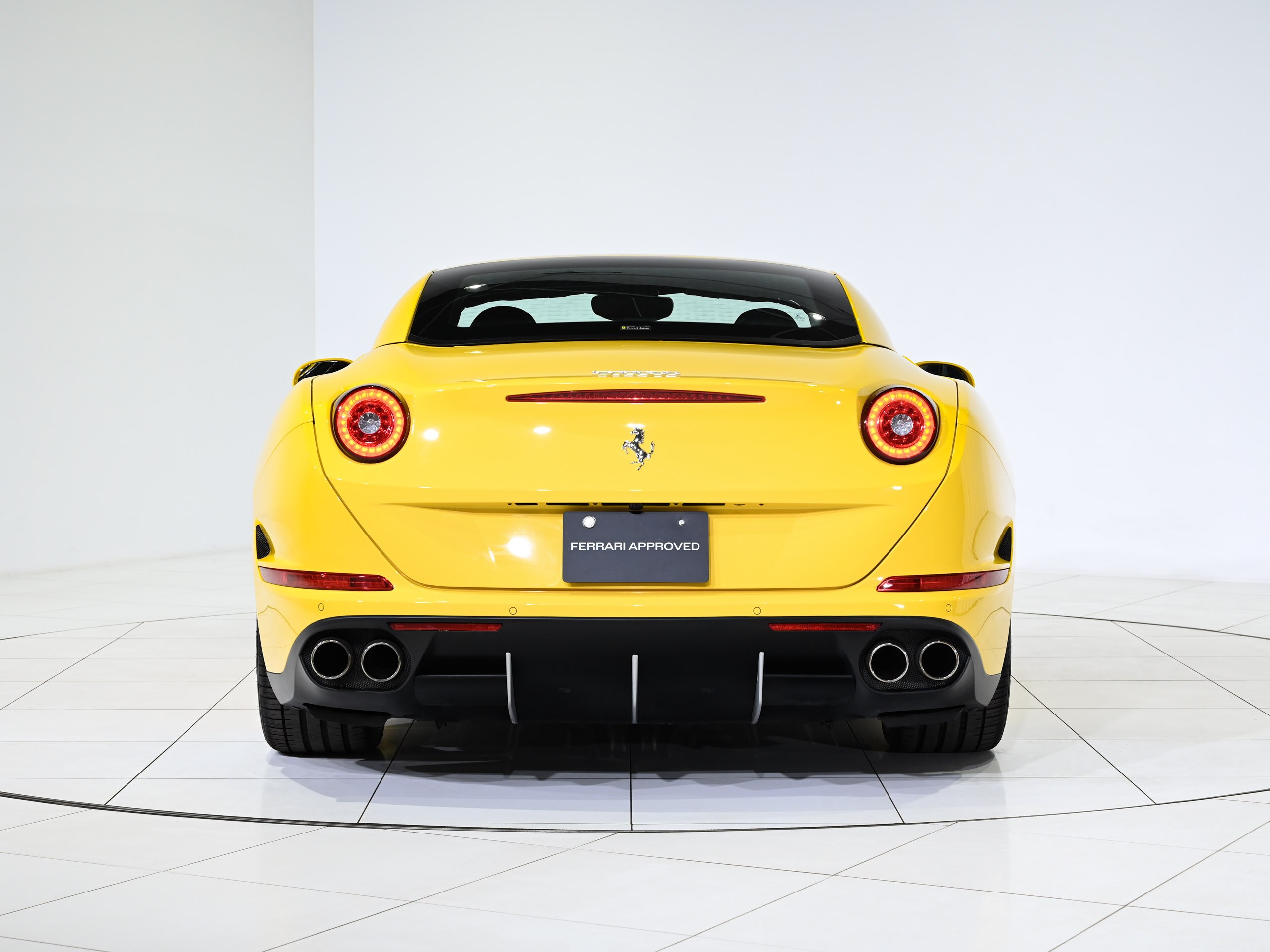 Ferrari California T (photo: 2)