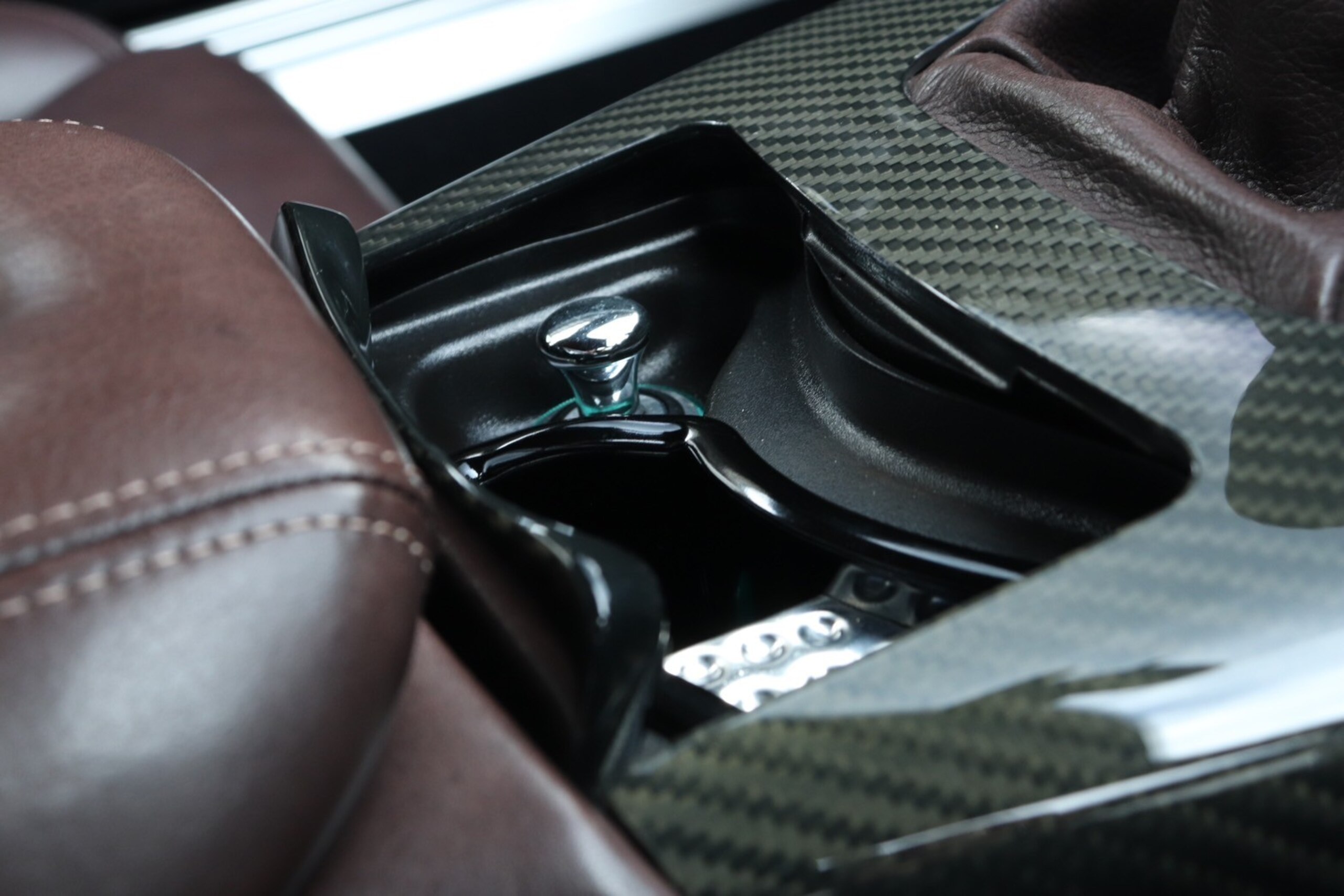 Aston Martin DB7 Zagato (photo: 17)