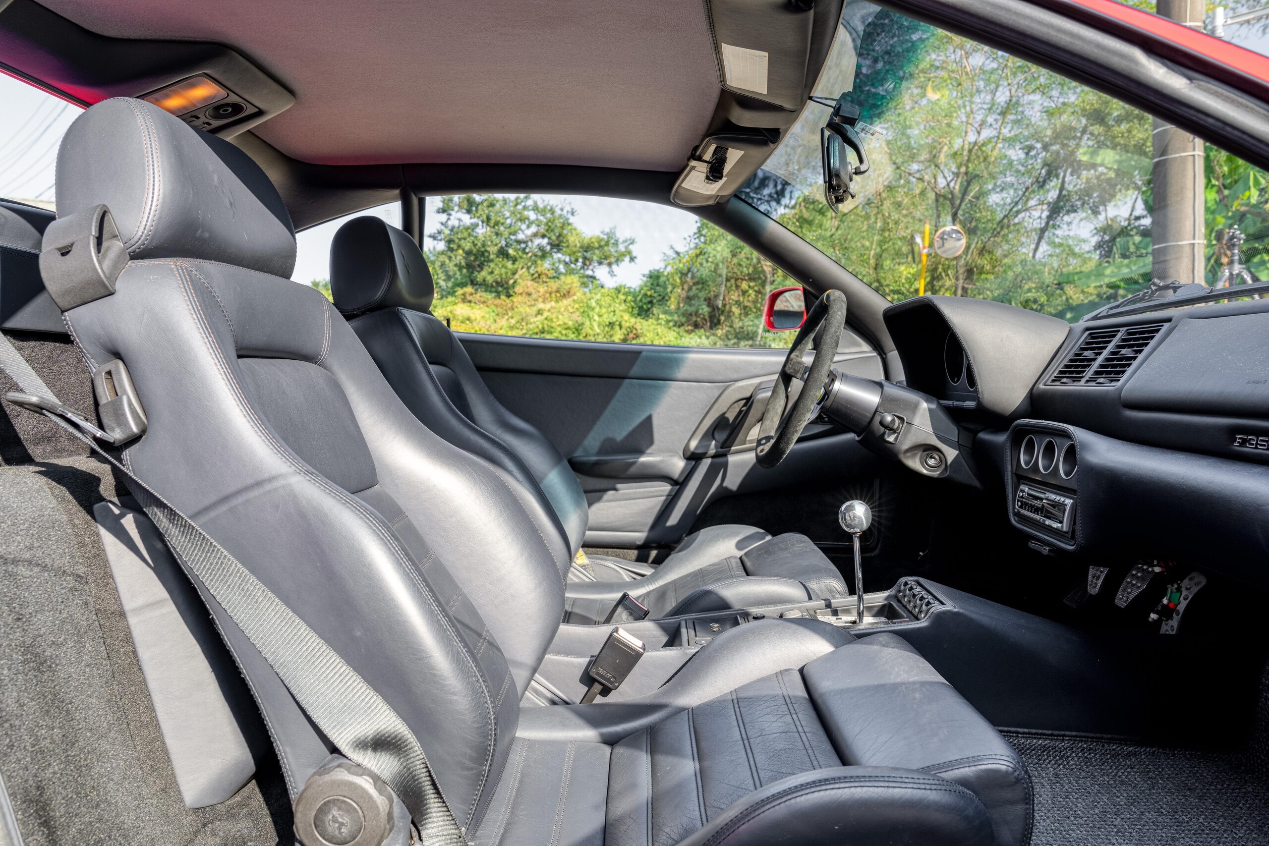 Ferrari F355 Berlinetta (photo: 10)