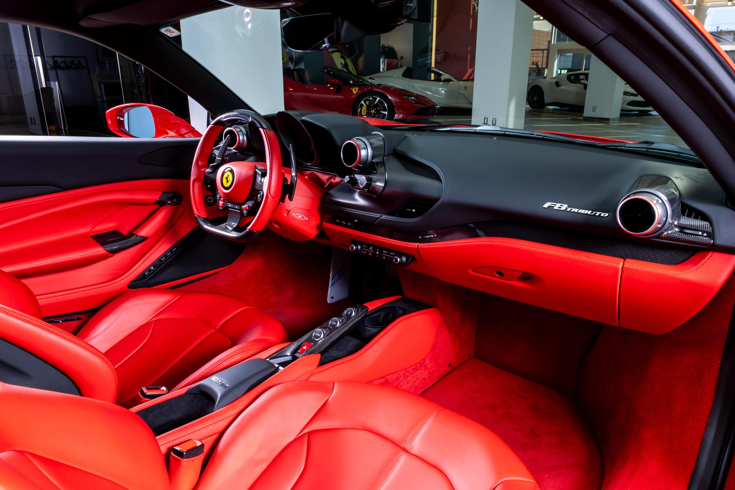 Ferrari F8 Tributo (photo: 14)