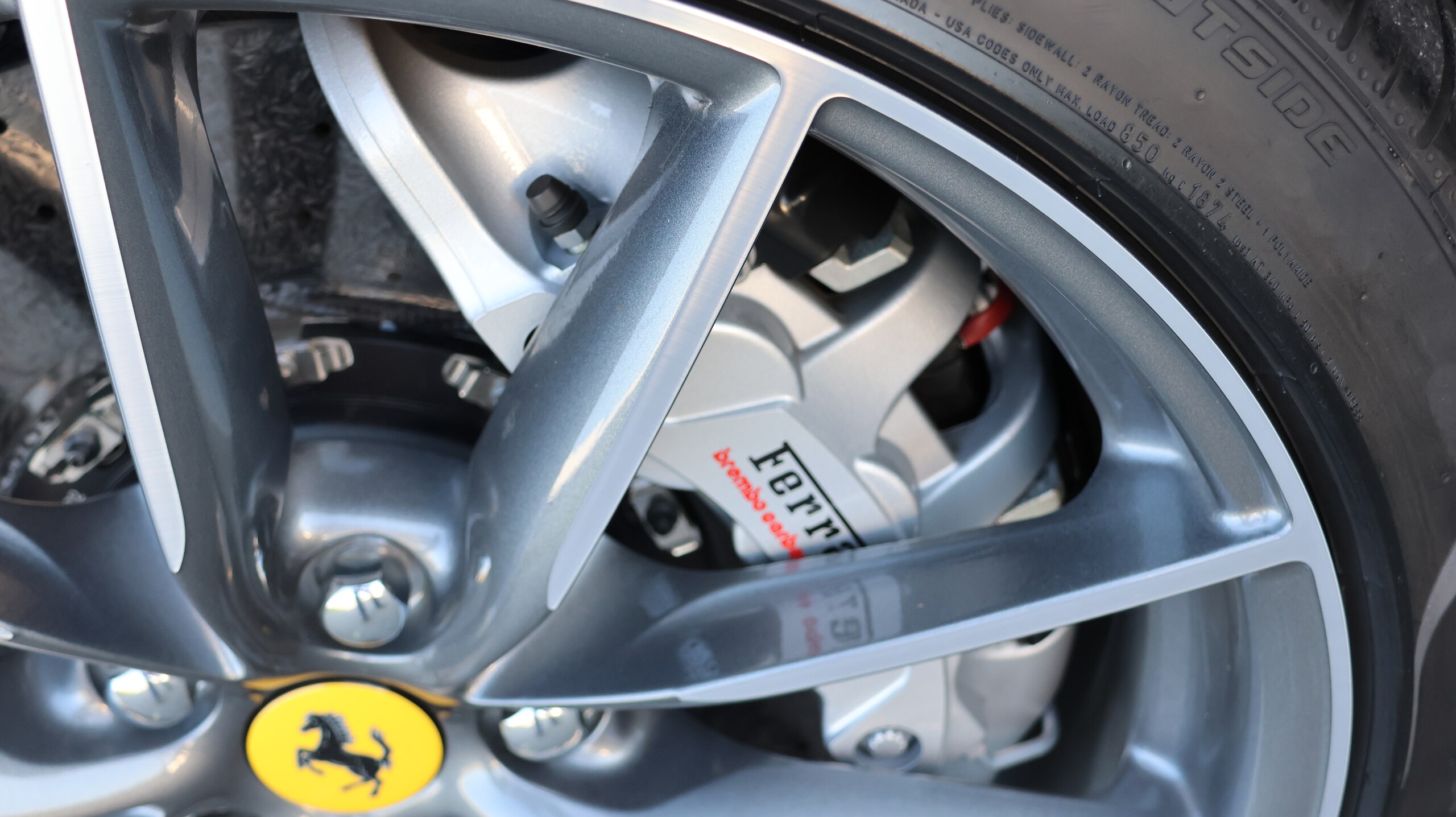 Ferrari 812GTS 2021 for sale from Japan - image 18