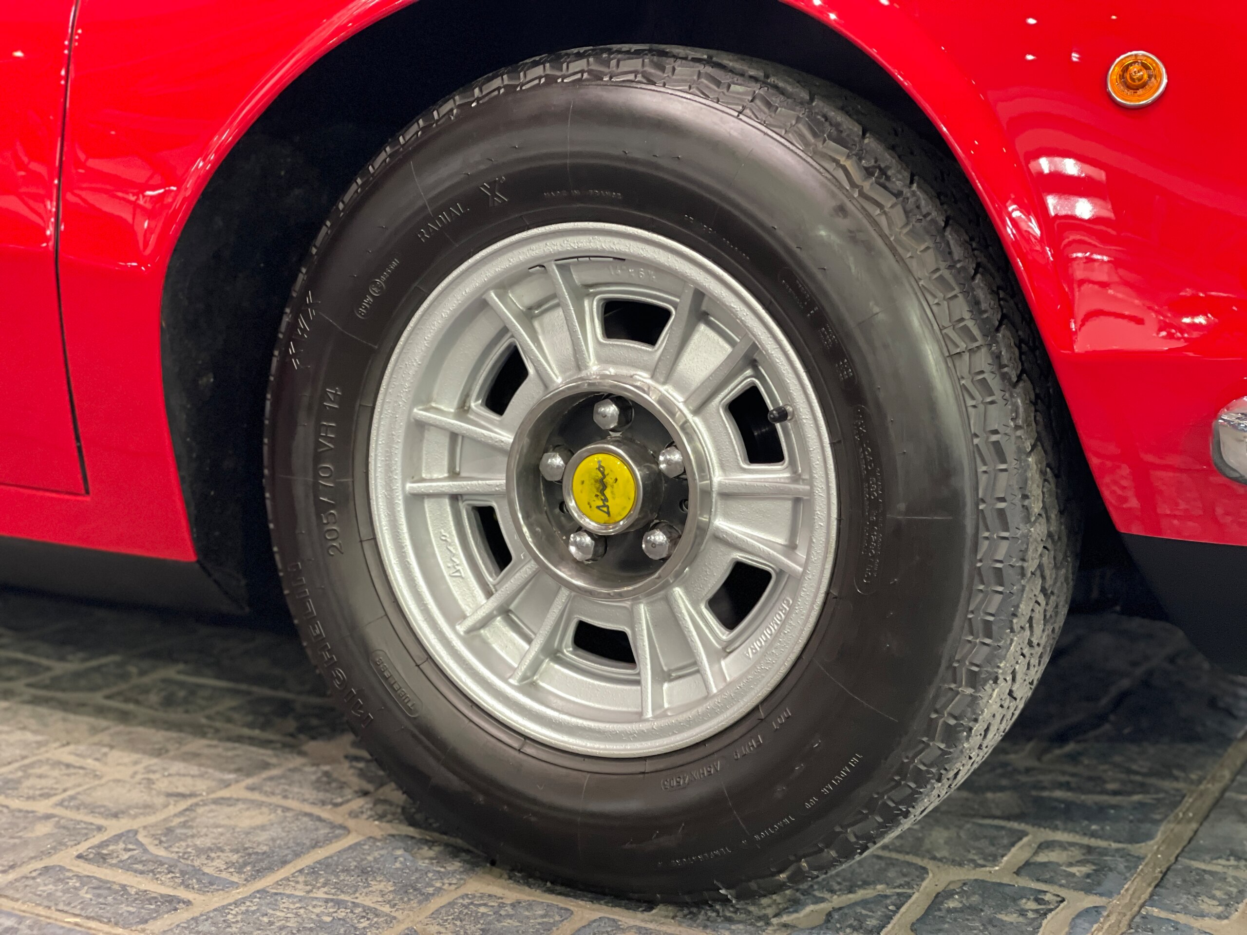 Ferrari DINO 246GT (photo: 10)