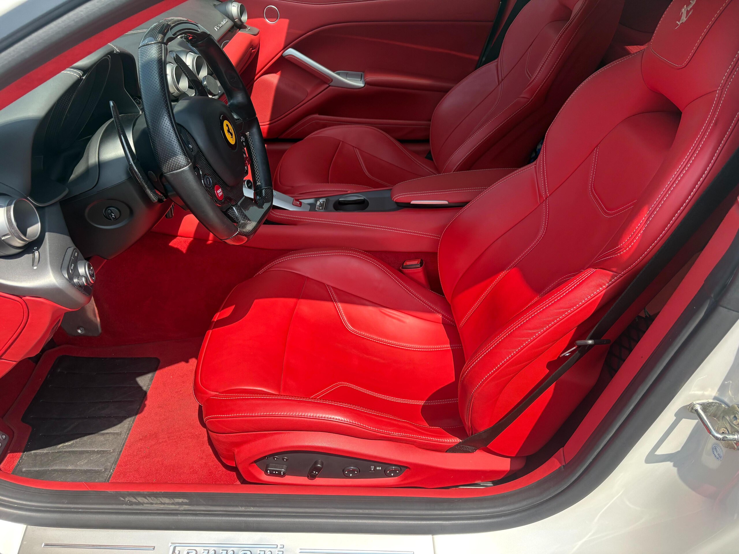 Ferrari F12 Berlinetta 2013 for sale from Japan - image 4