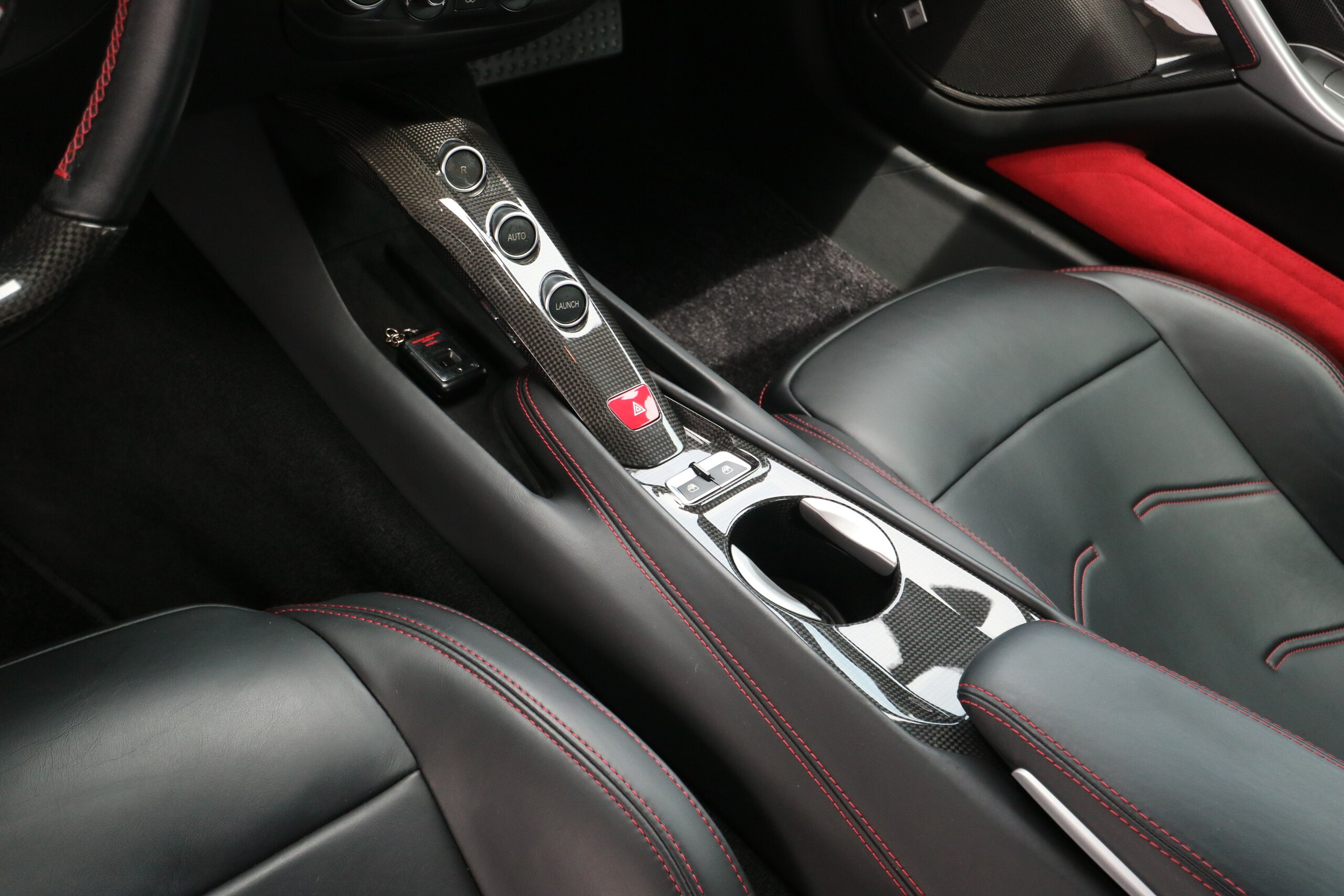 Ferrari F12 Berlinetta (photo: 8)