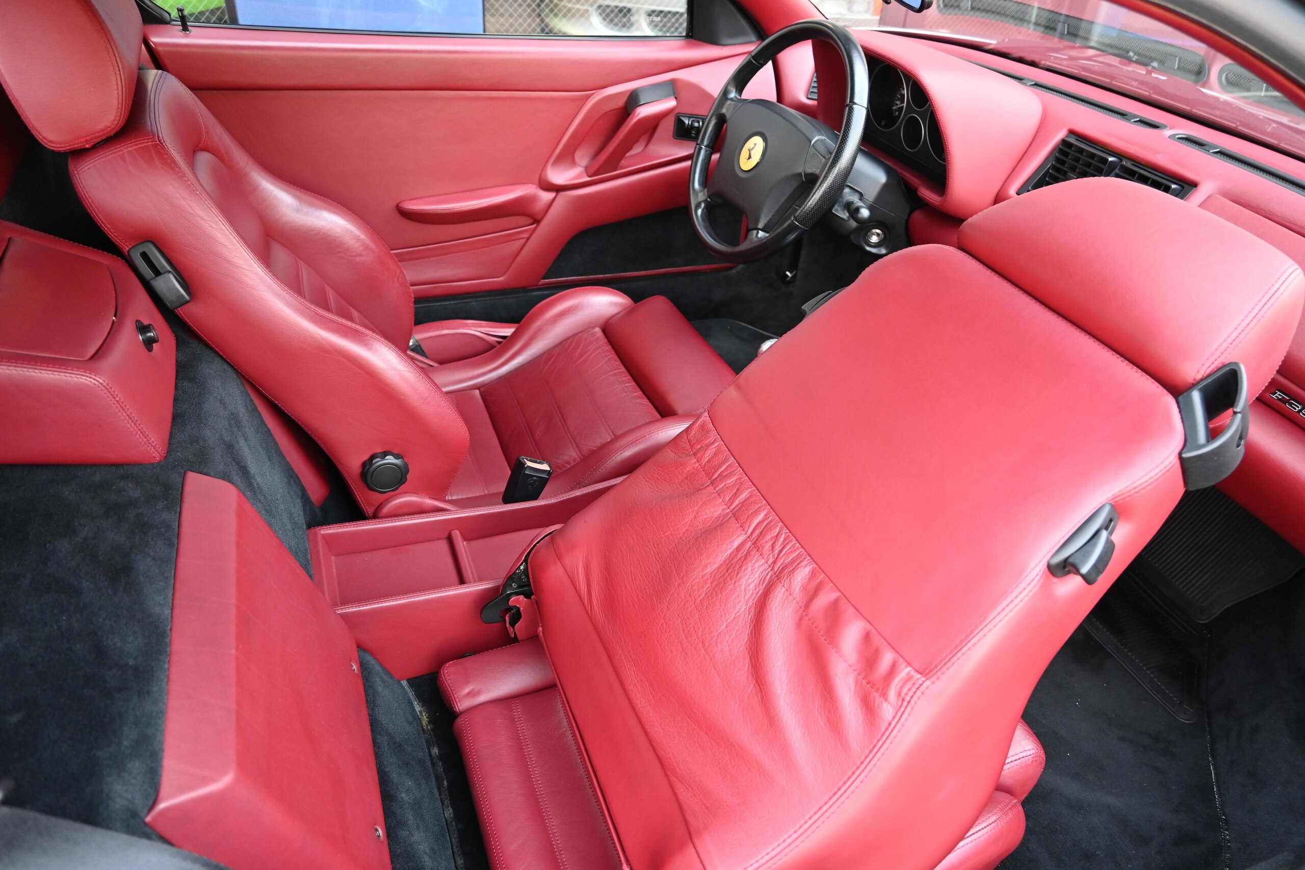 Ferrari F355 Berlinetta (photo: 17)