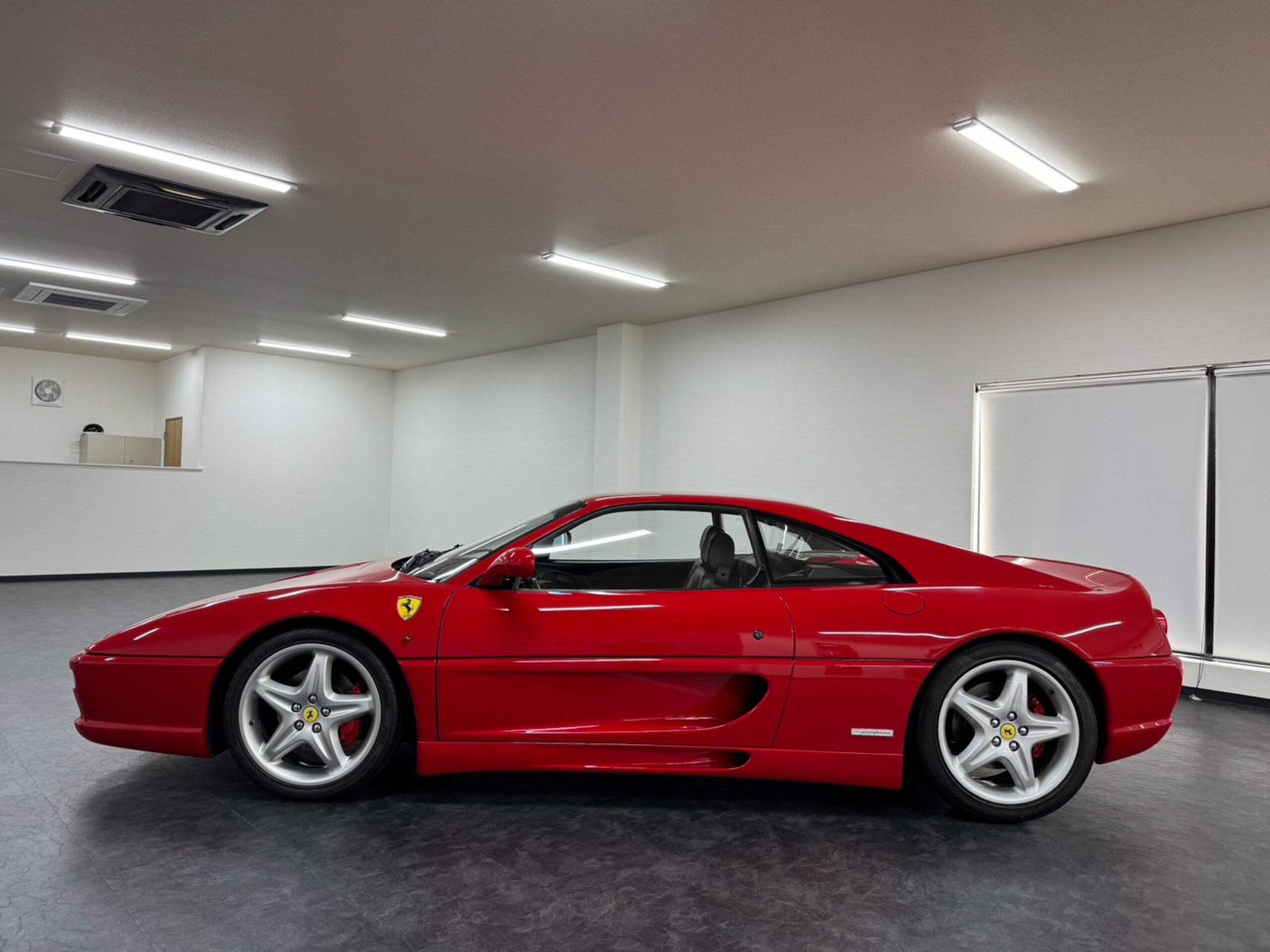 Ferrari F355 Red
