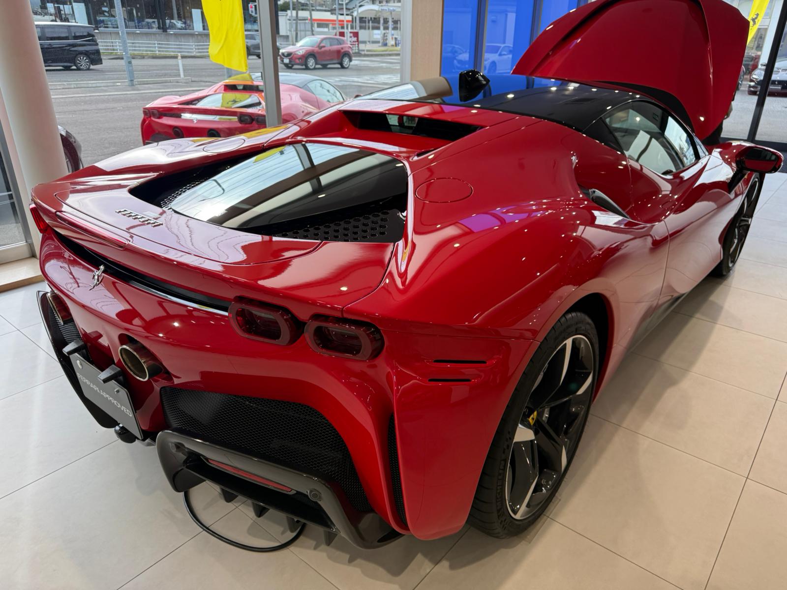 Ferrari SF90 Stradale (photo: 4)