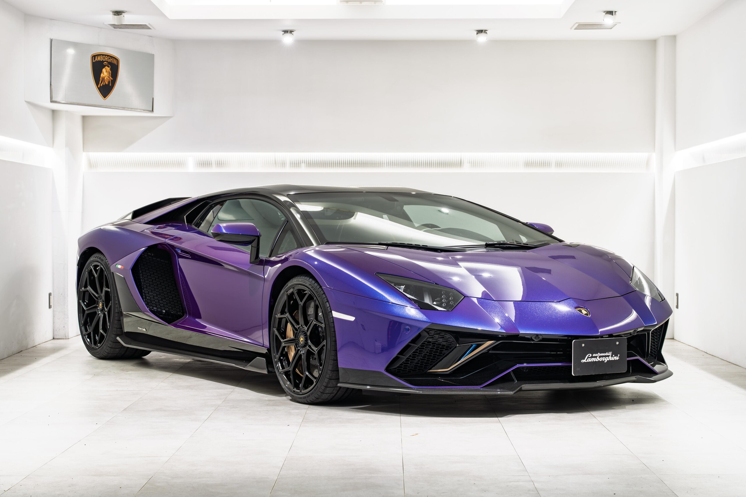 Lamborghini Aventador LP780-4 Ultimae 2022 for sale from Japan - image 2