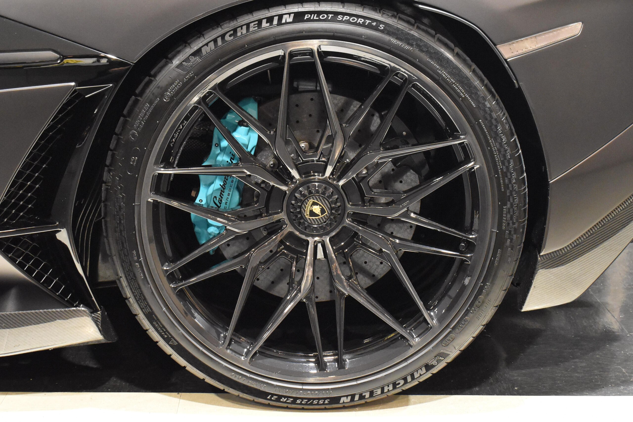 Lamborghini Aventador SVJ 2019 for sale from Japan - image 34