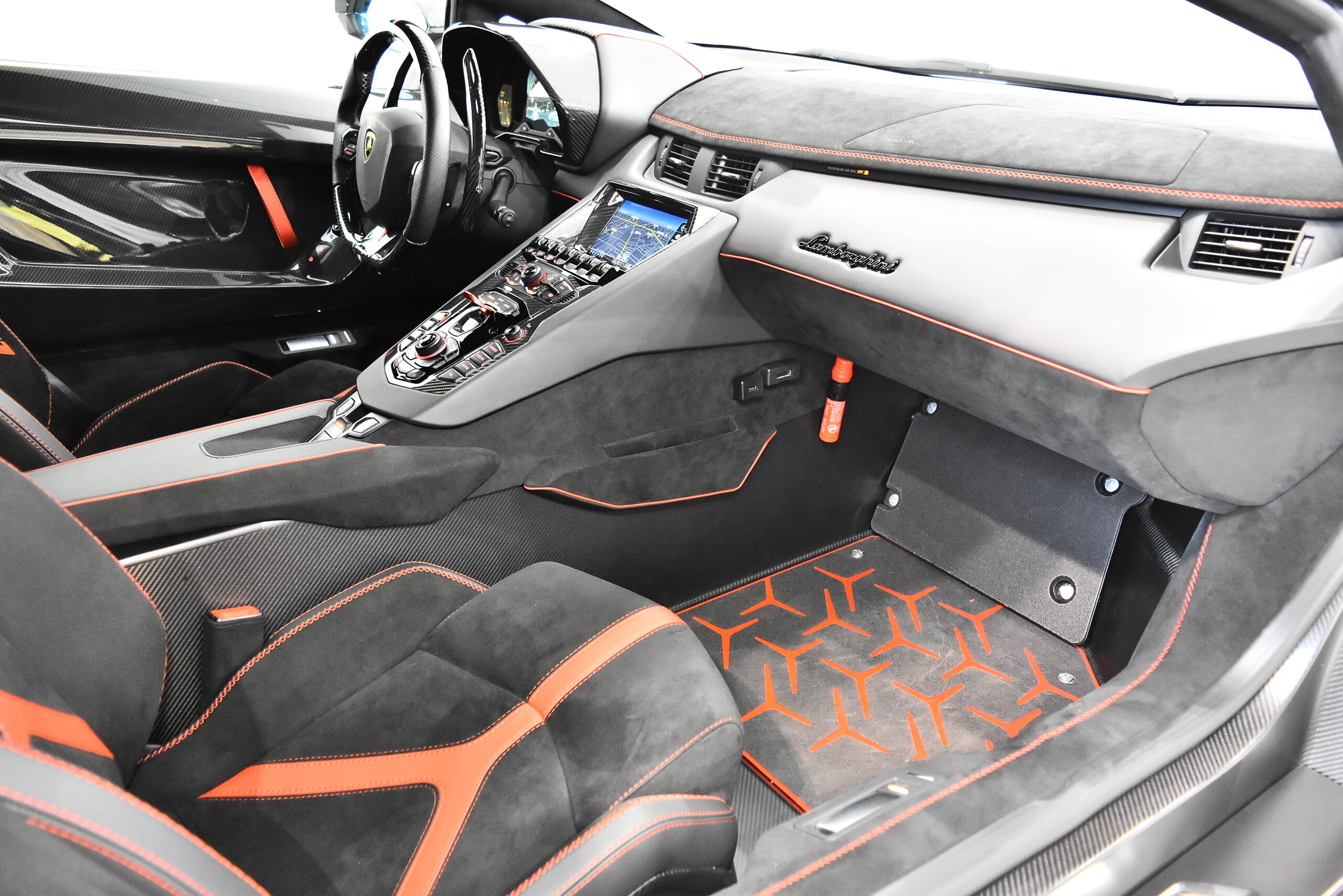 Lamborghini Aventador SVJ (photo: 12)