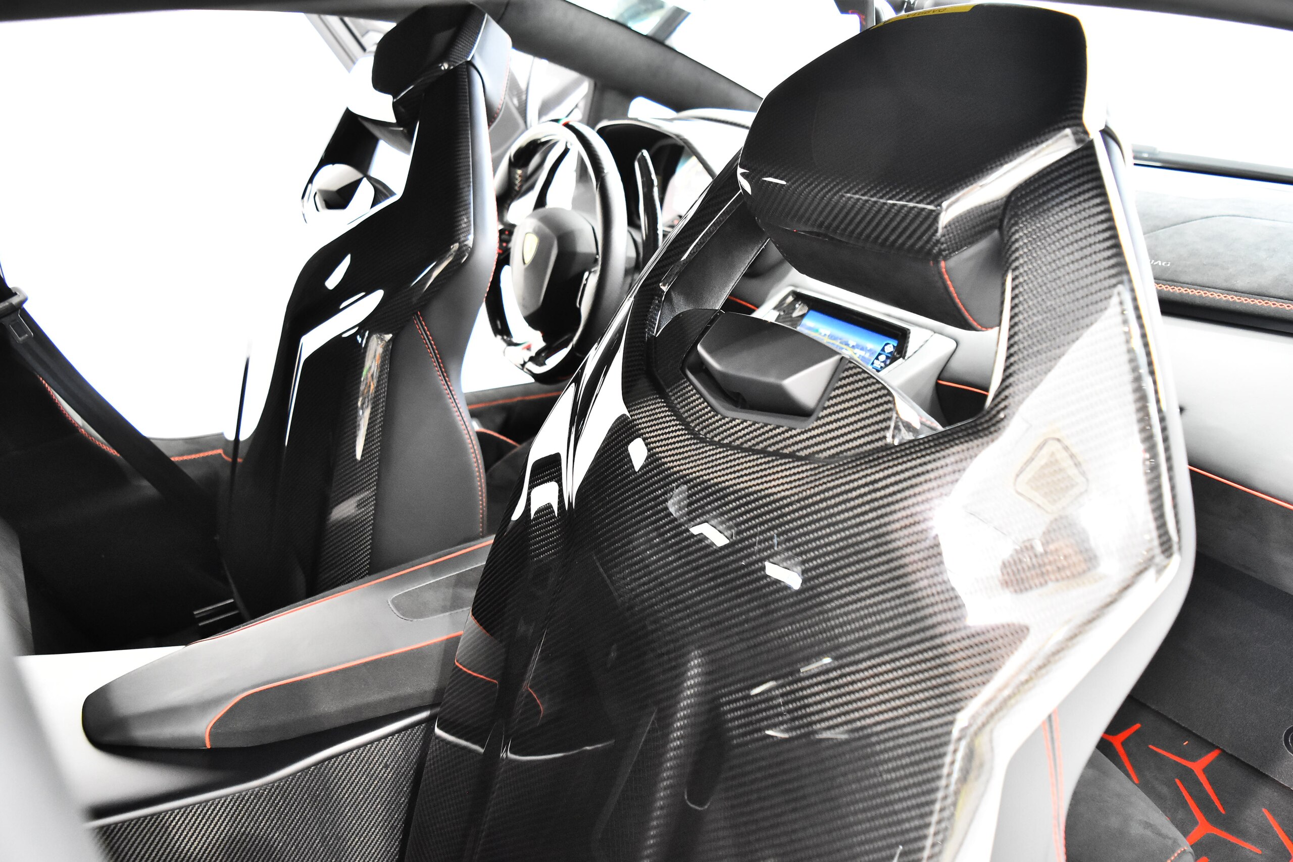 Lamborghini Aventador SVJ (photo: 14)