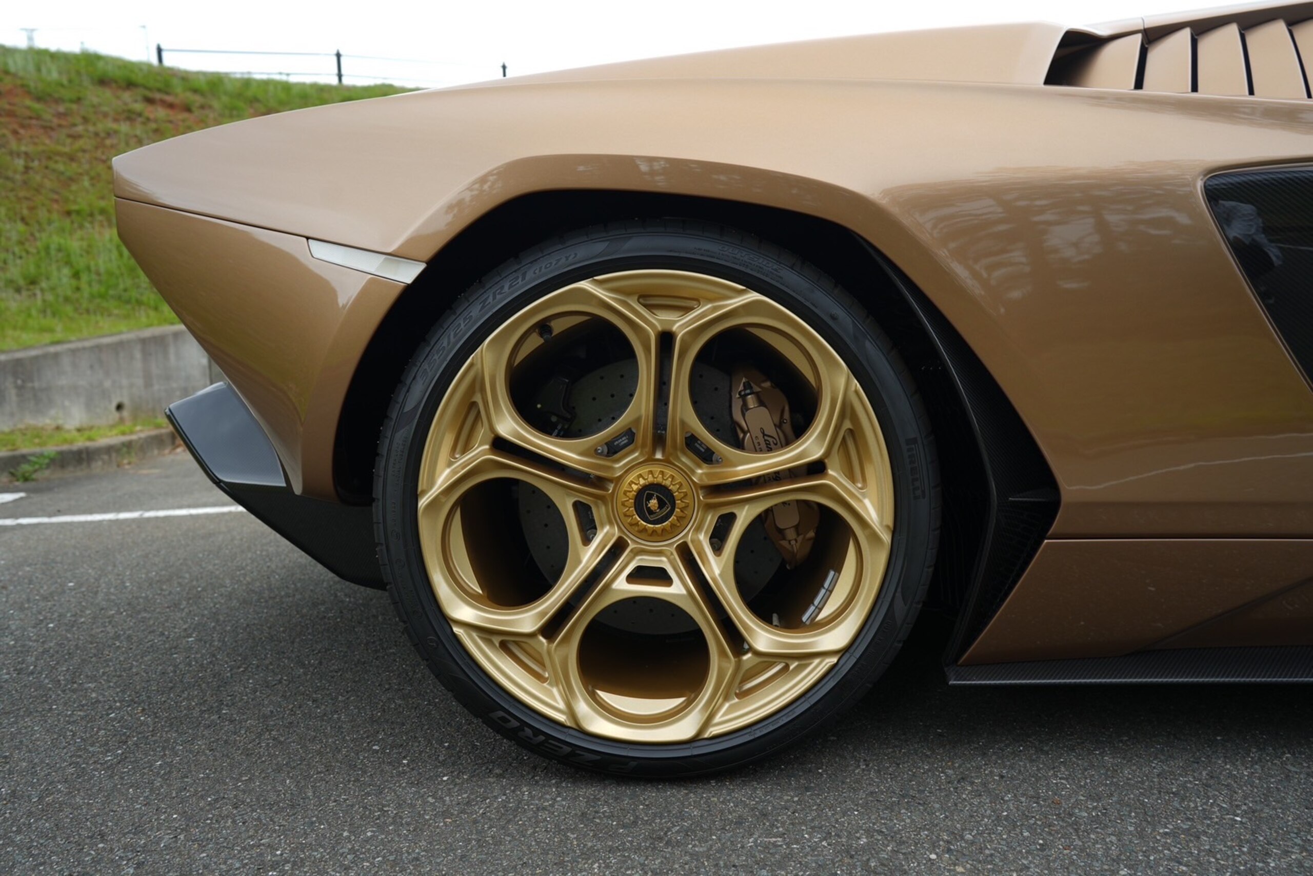 Lamborghini Countach LPI 800-4 (photo: 19)