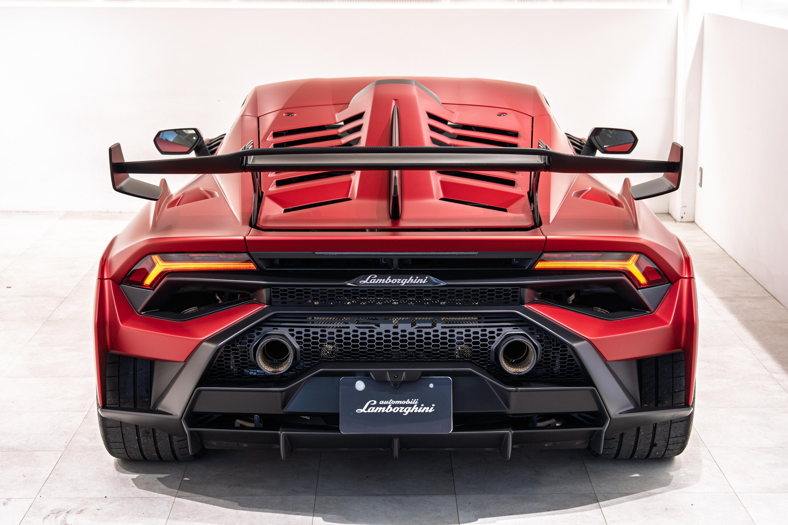 Lamborghini Huracán STO 2022 for sale from Japan - image 8