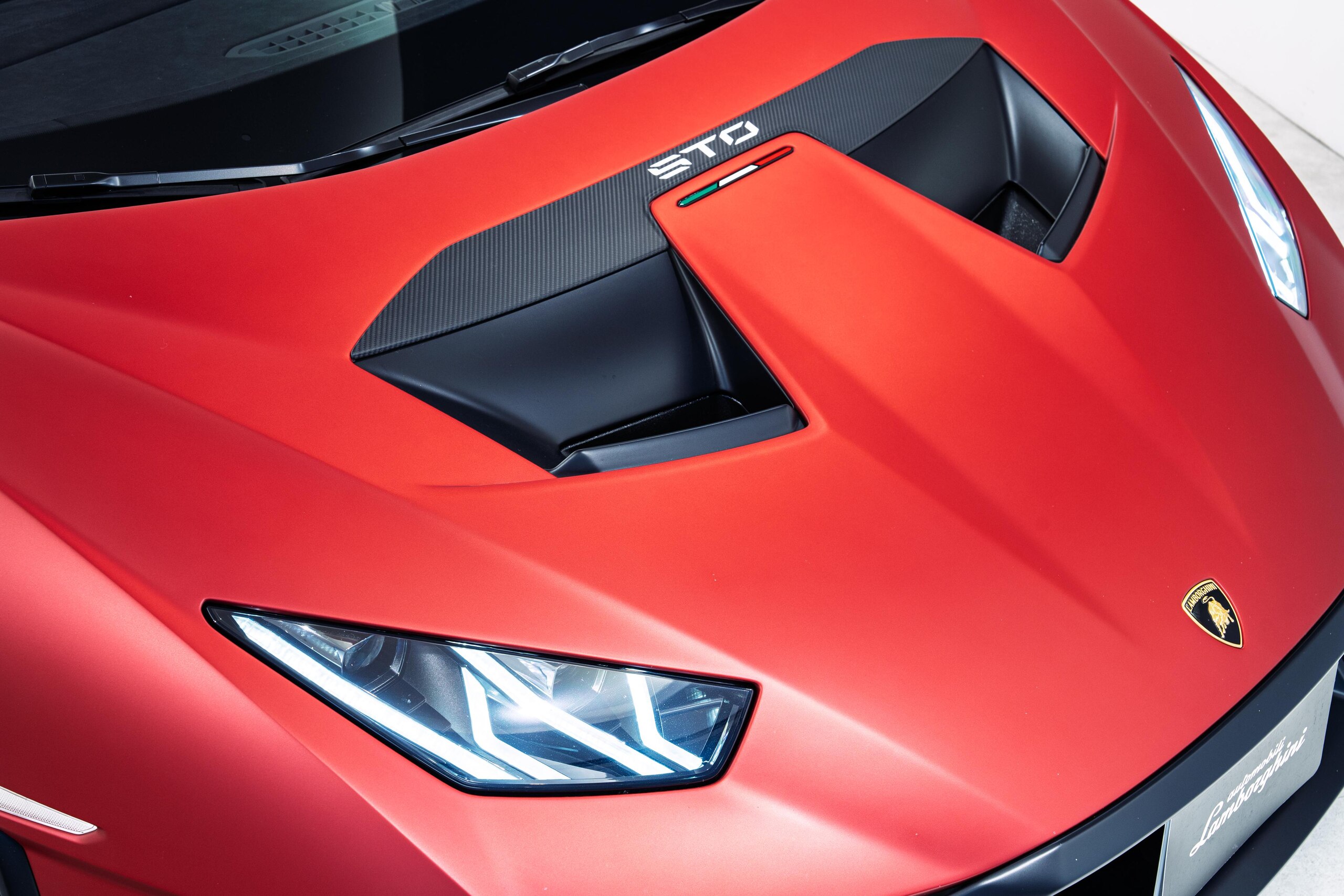 Lamborghini Huracán STO 2022 for sale from Japan - image 14