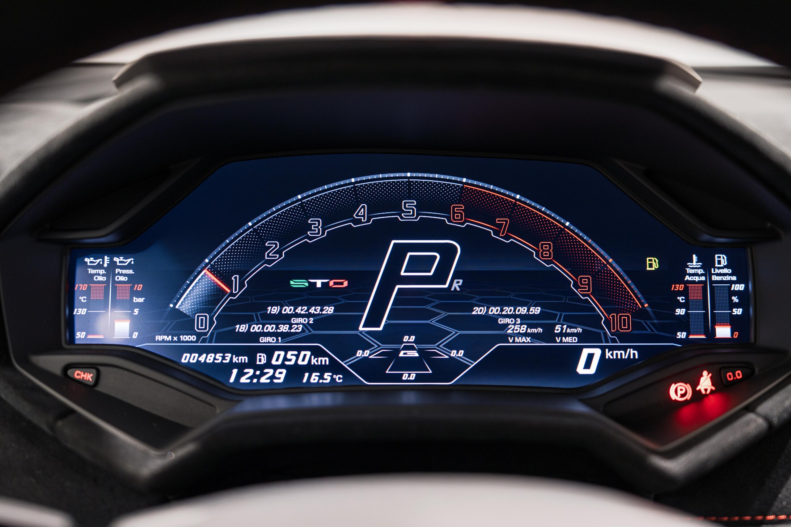 Lamborghini Huracán STO 2022 for sale from Japan - image 22