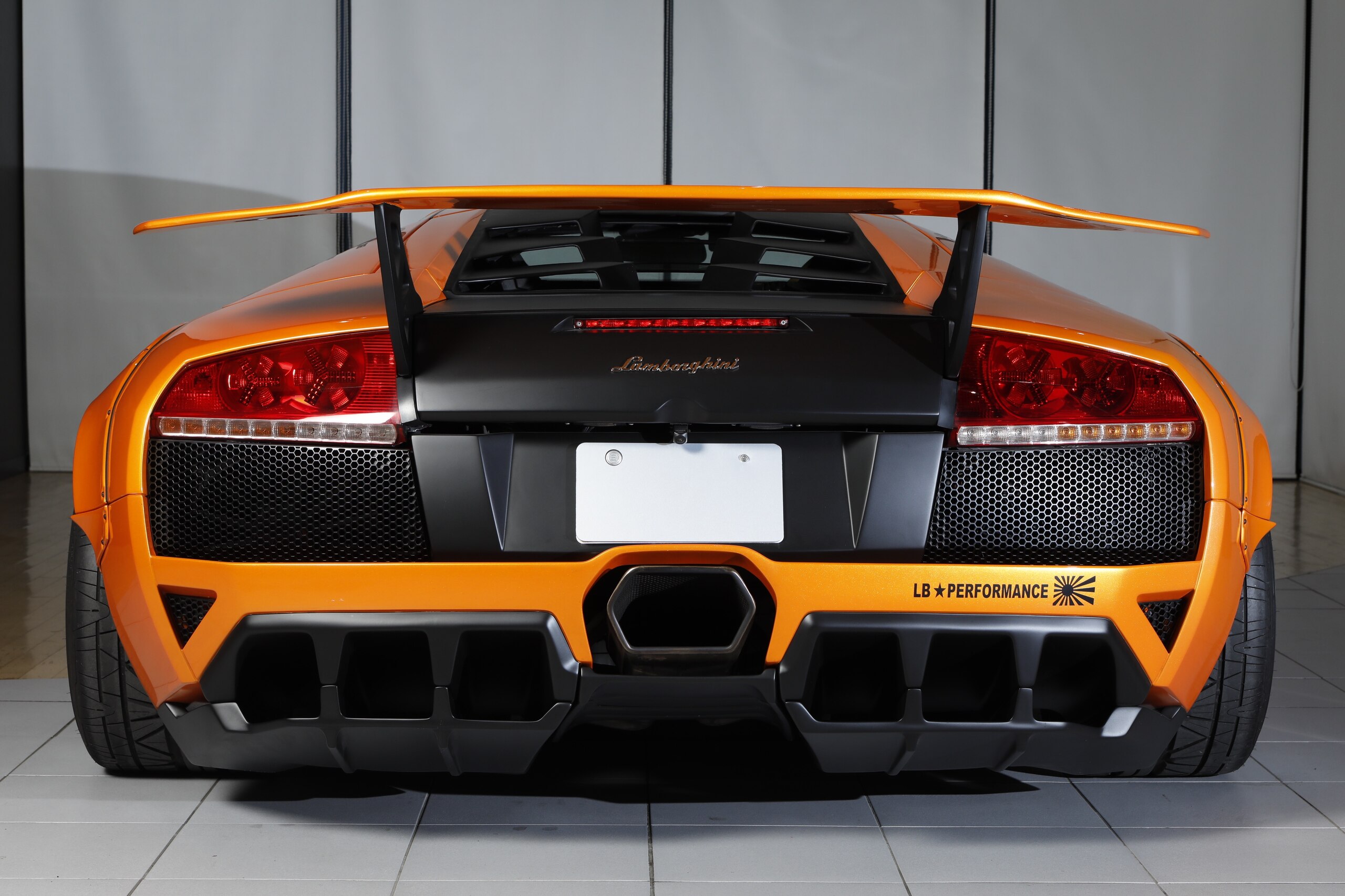 Lamborghini Murcielago LP640 (photo: 2)