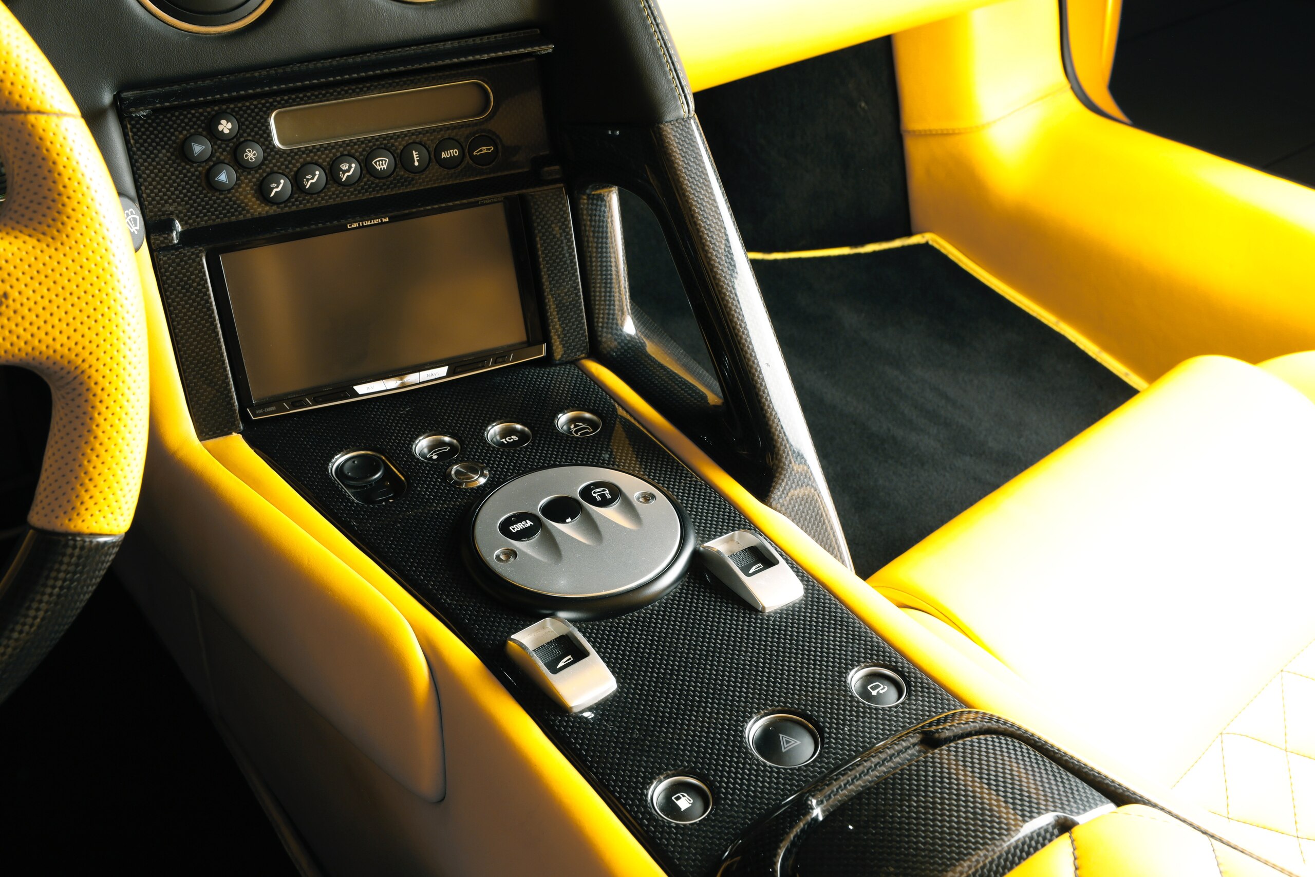Lamborghini Murcielago LP640 (photo: 13)
