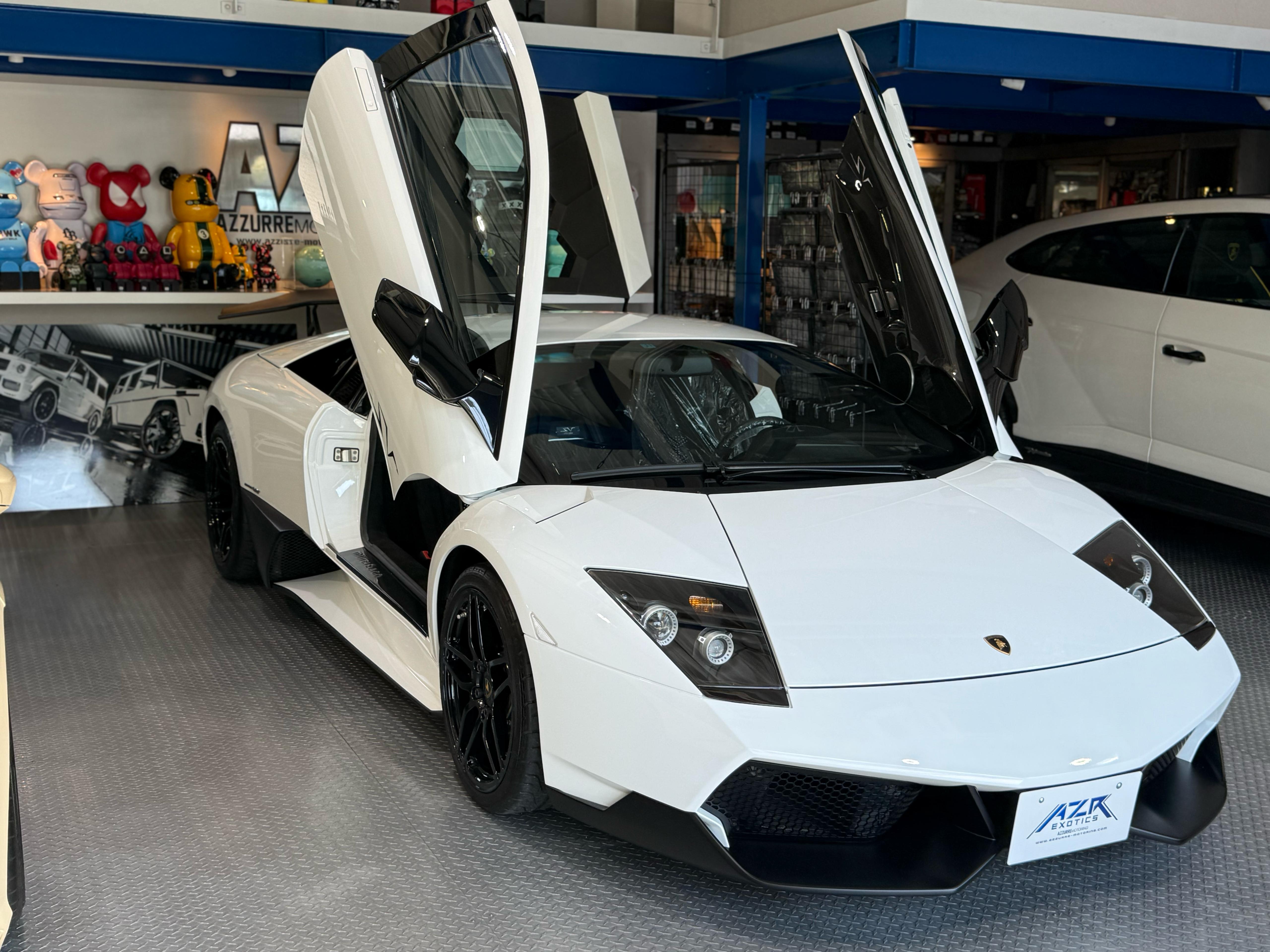 Lamborghini Murcielago LP670-4 SV
