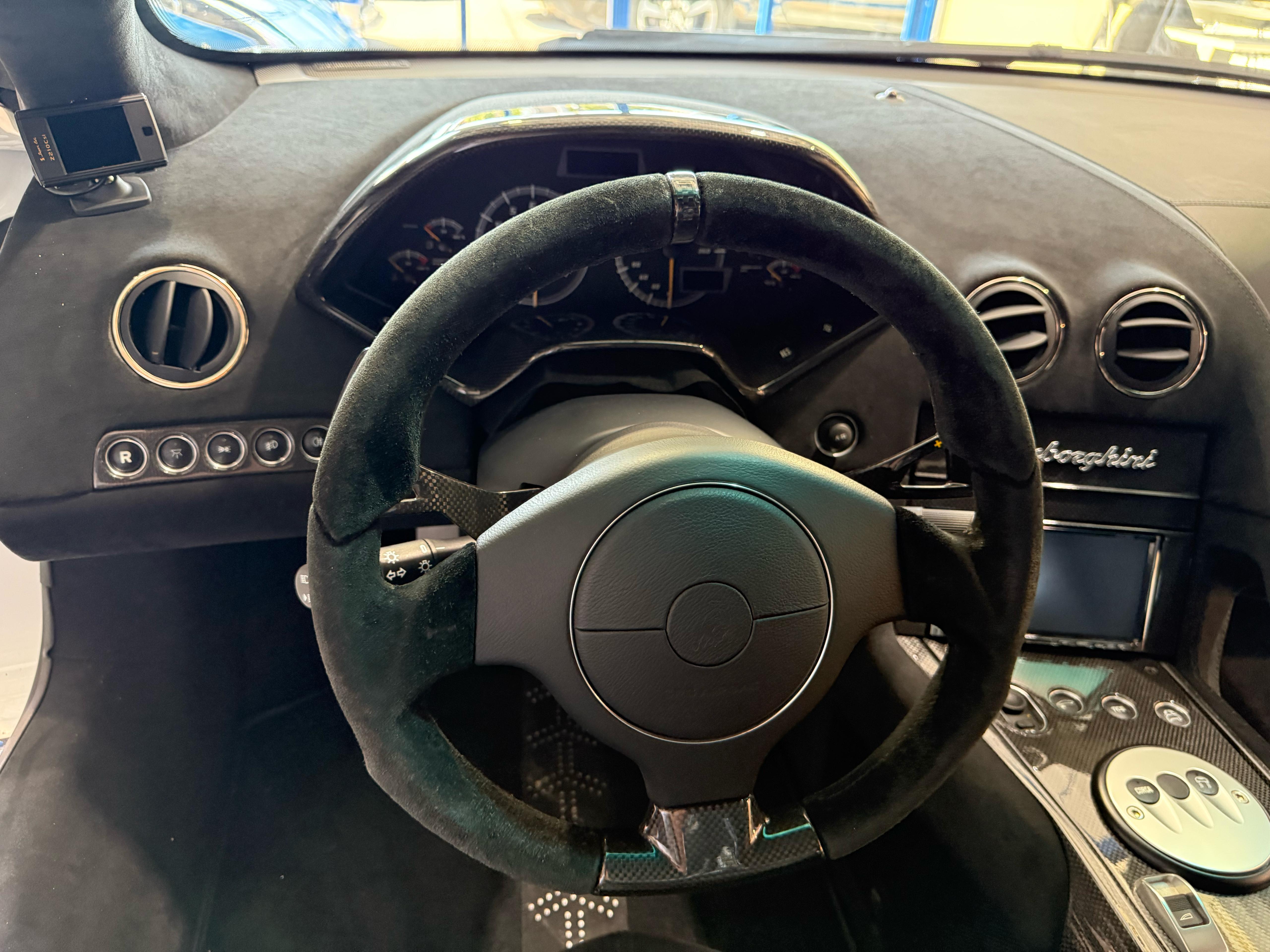 Lamborghini Murcielago LP670-4 SV (photo: 9)