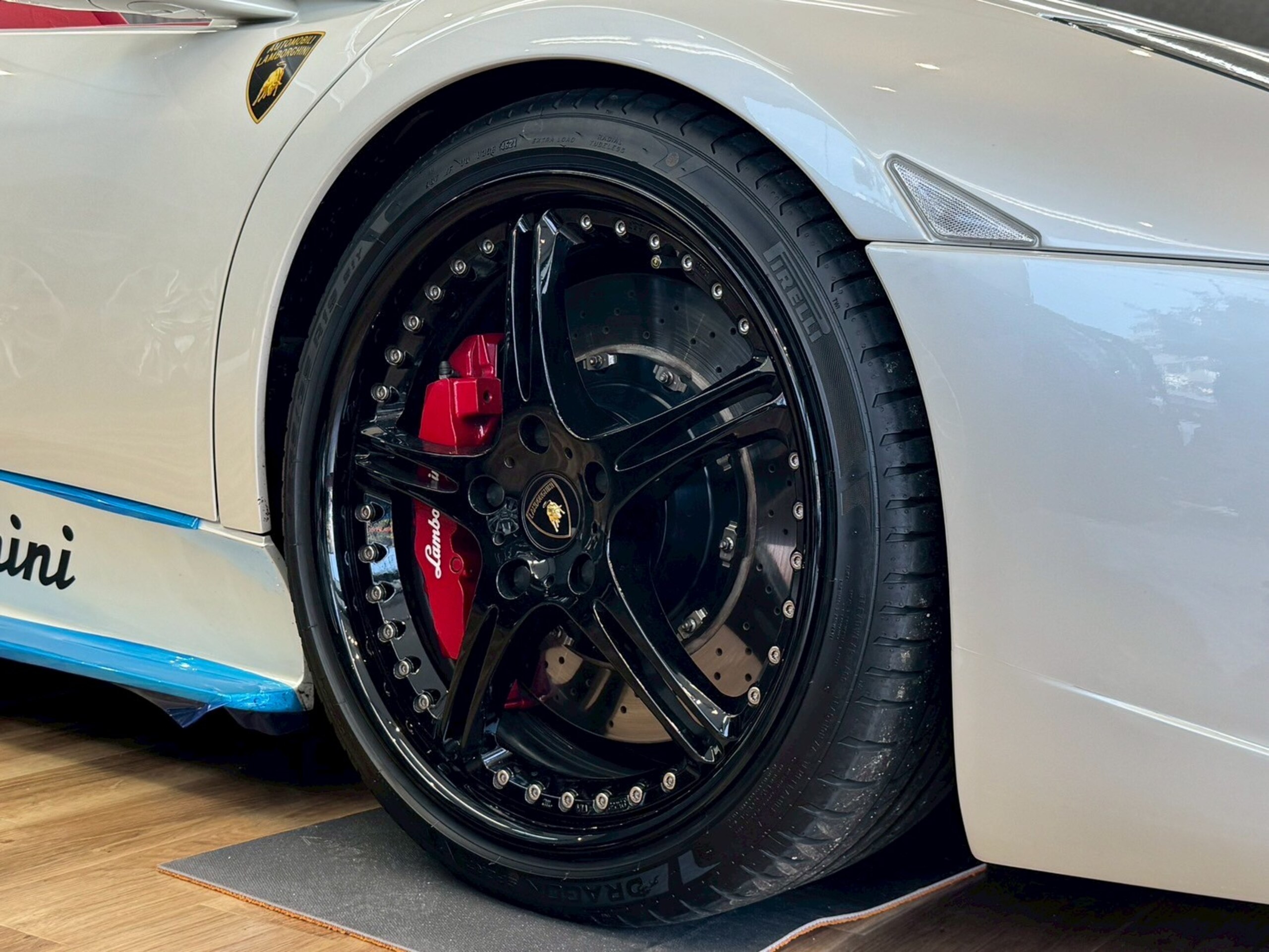 Lamborghini Murcielago Roadster (photo: 14)