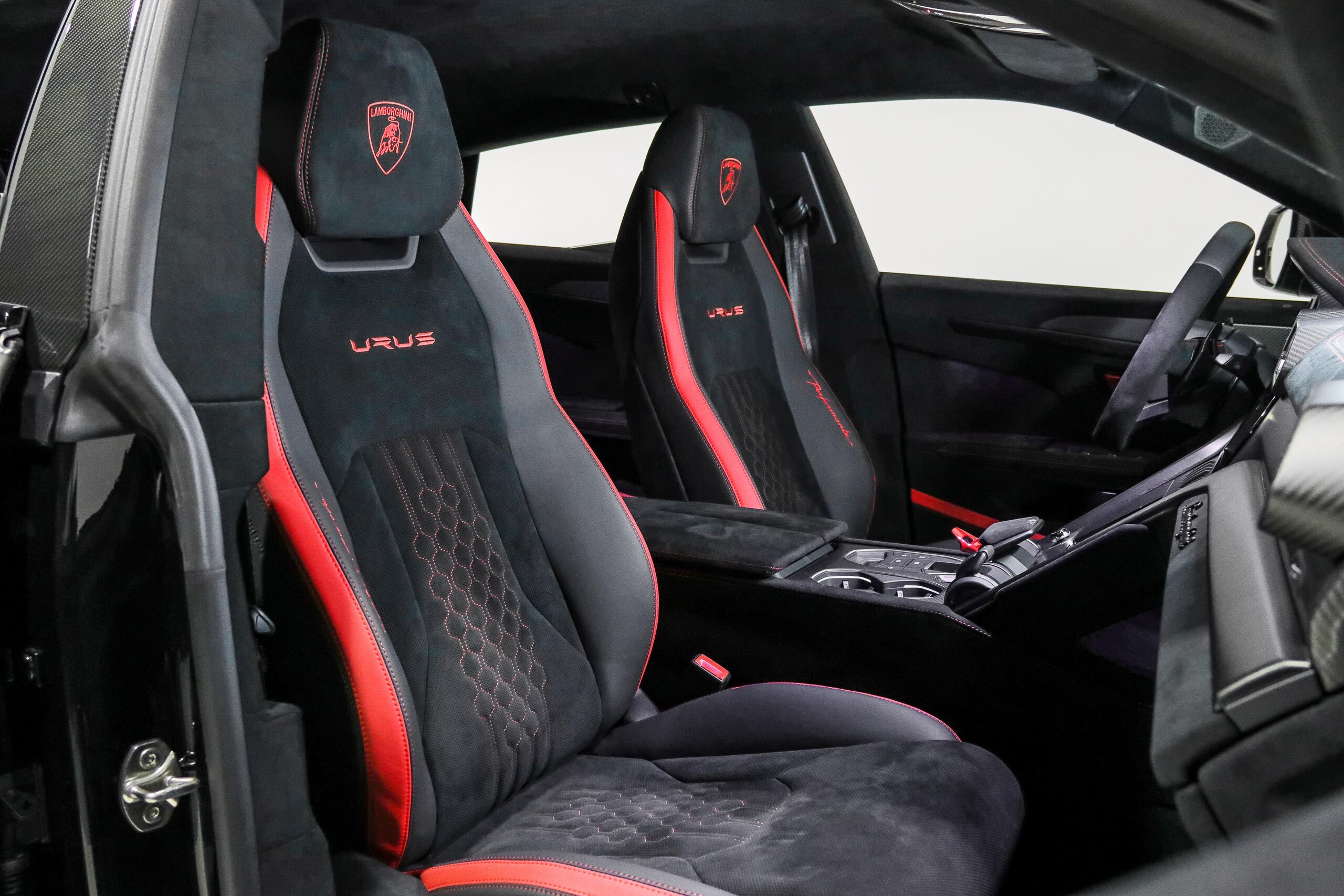 Lamborghini Urus Performante (photo: 15)