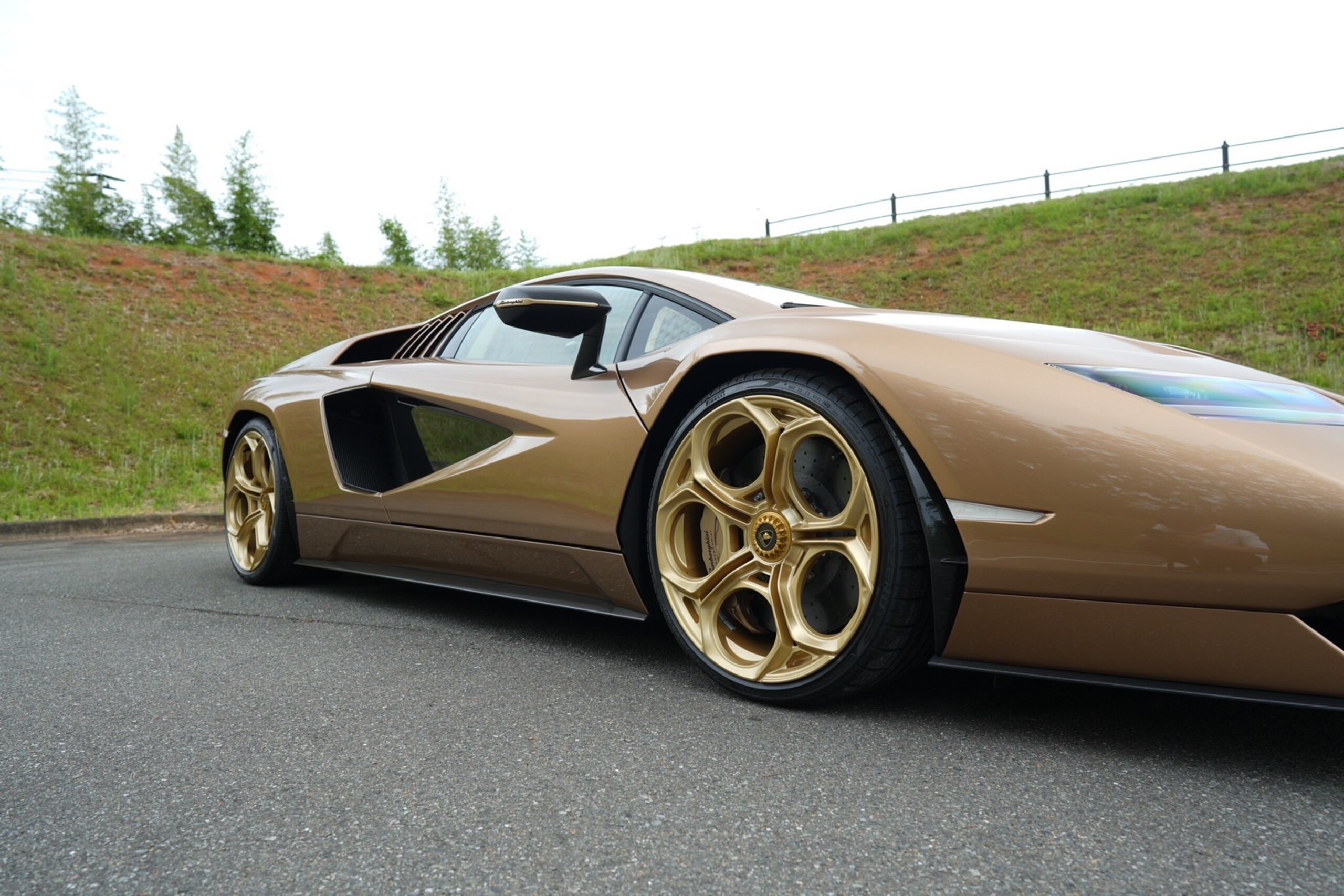 Lamborghini Countach LPI 800-4 (photo: 11)