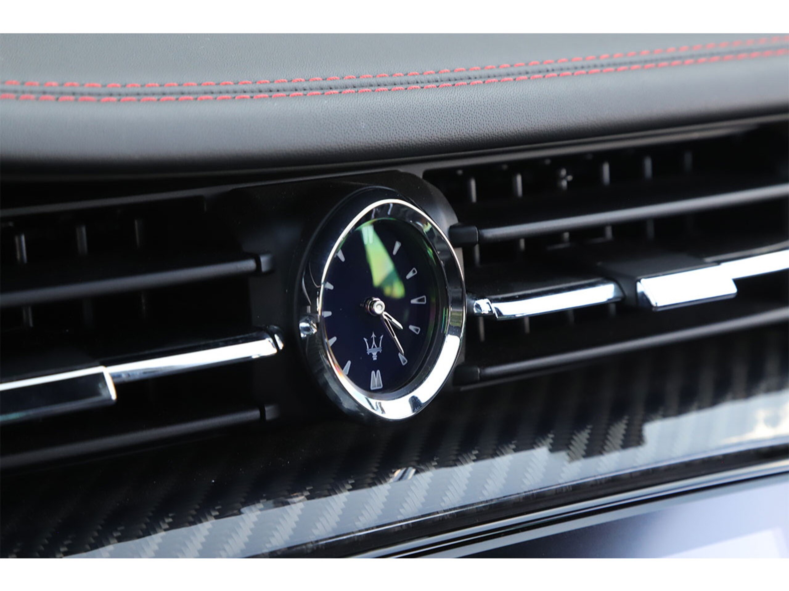 Maserati Quattroporte SQ4 (photo: 9)