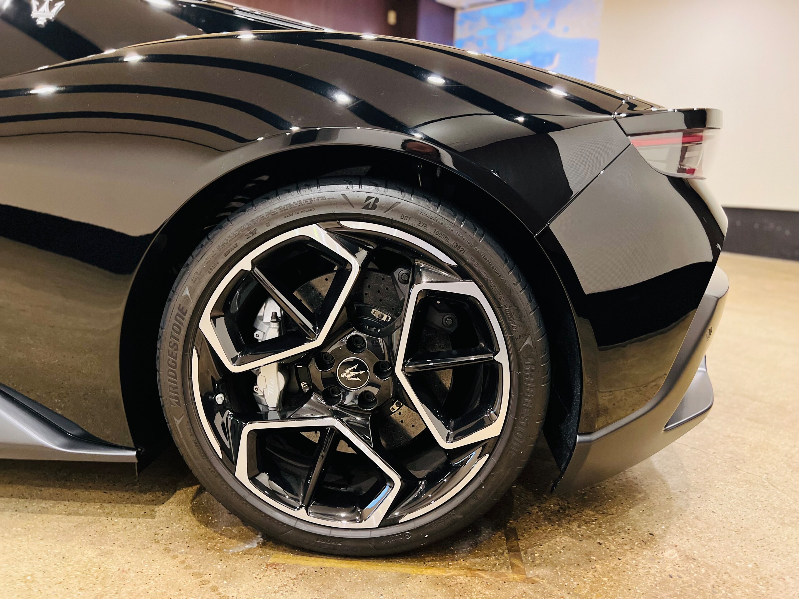 Maserati MC20 (photo: 18)