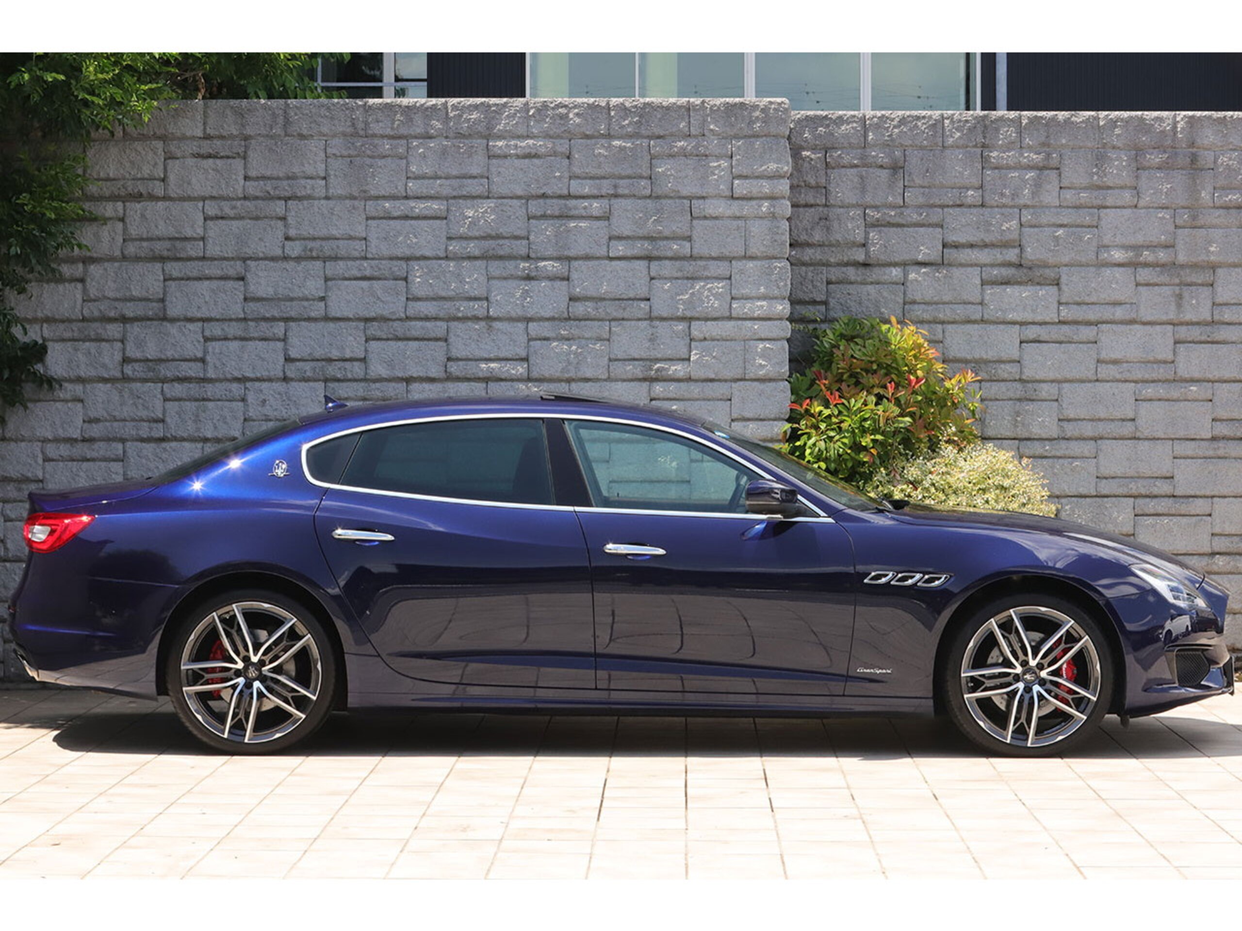 Maserati Quattroporte SQ4 (photo: 5)