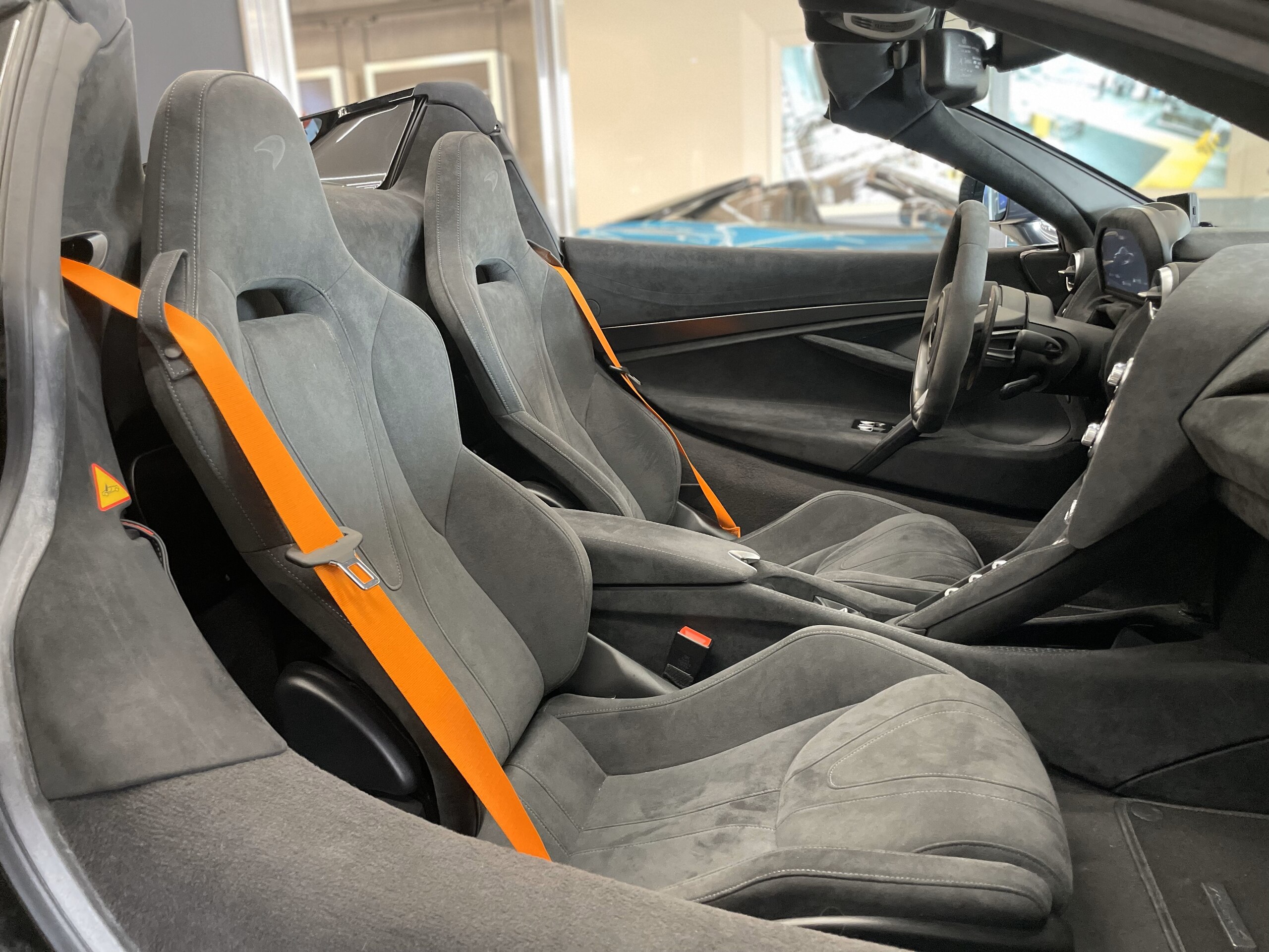 McLaren 720S Spider (photo: 17)