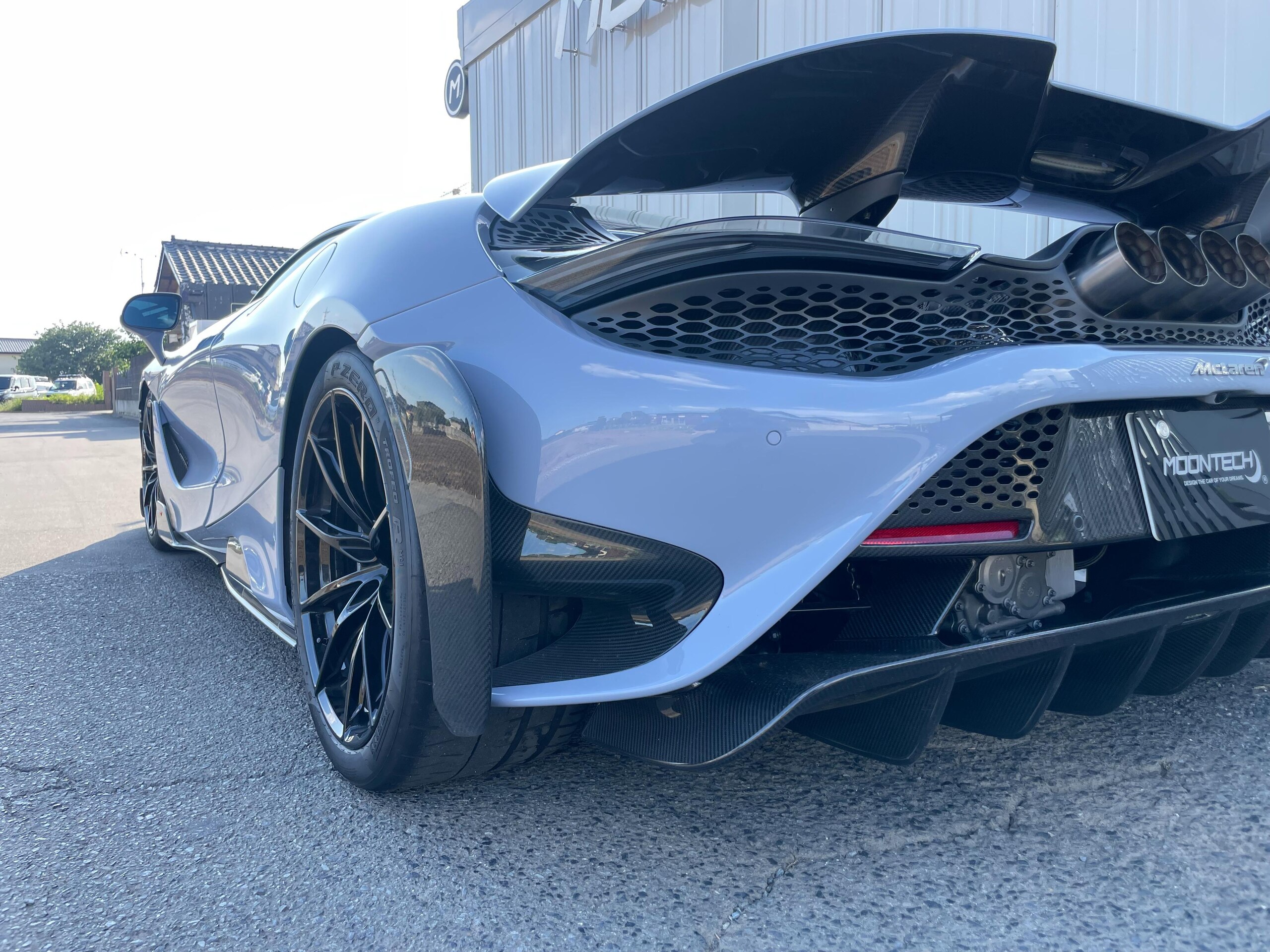 McLaren 765LT (photo: 7)