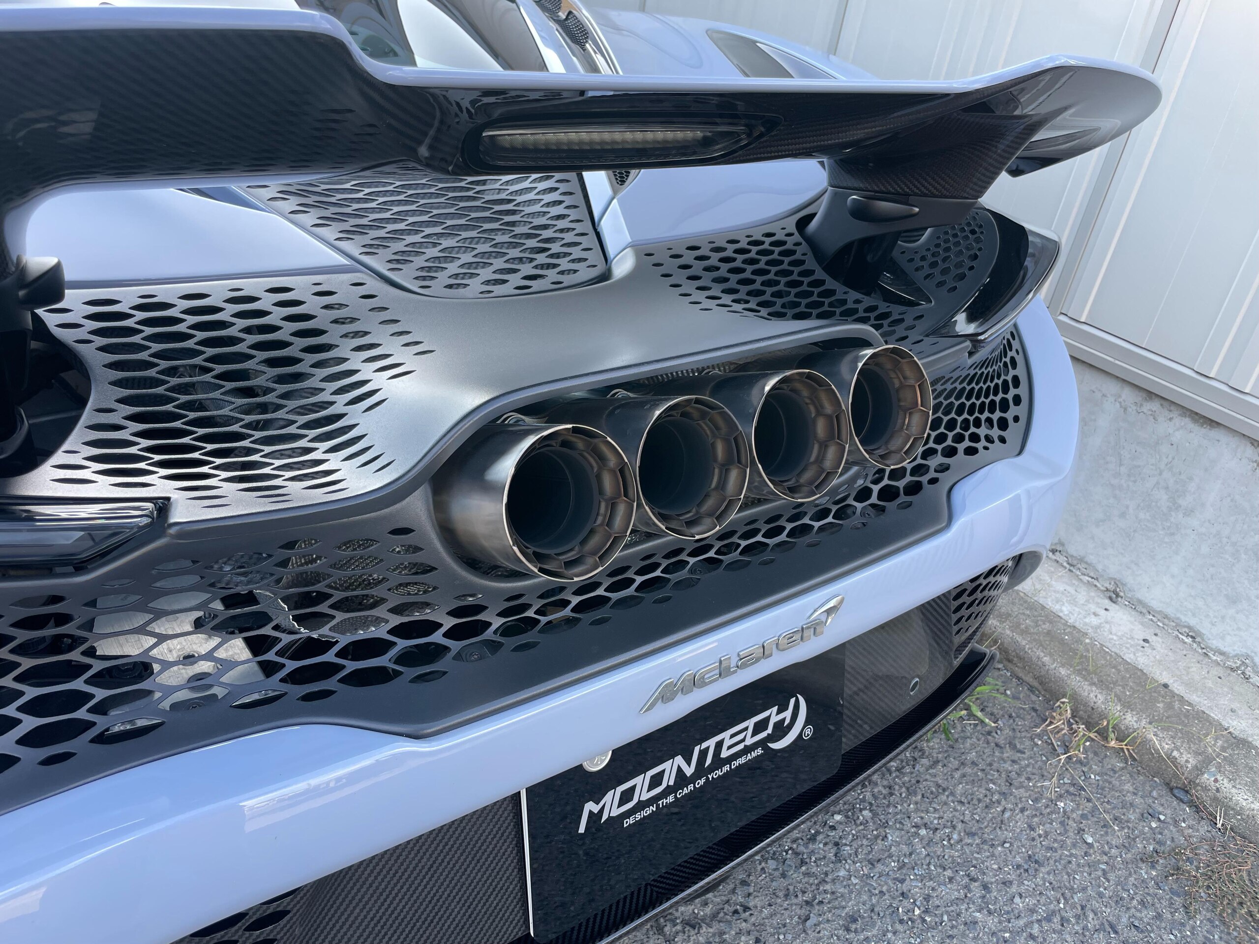 McLaren 765LT (photo: 8)