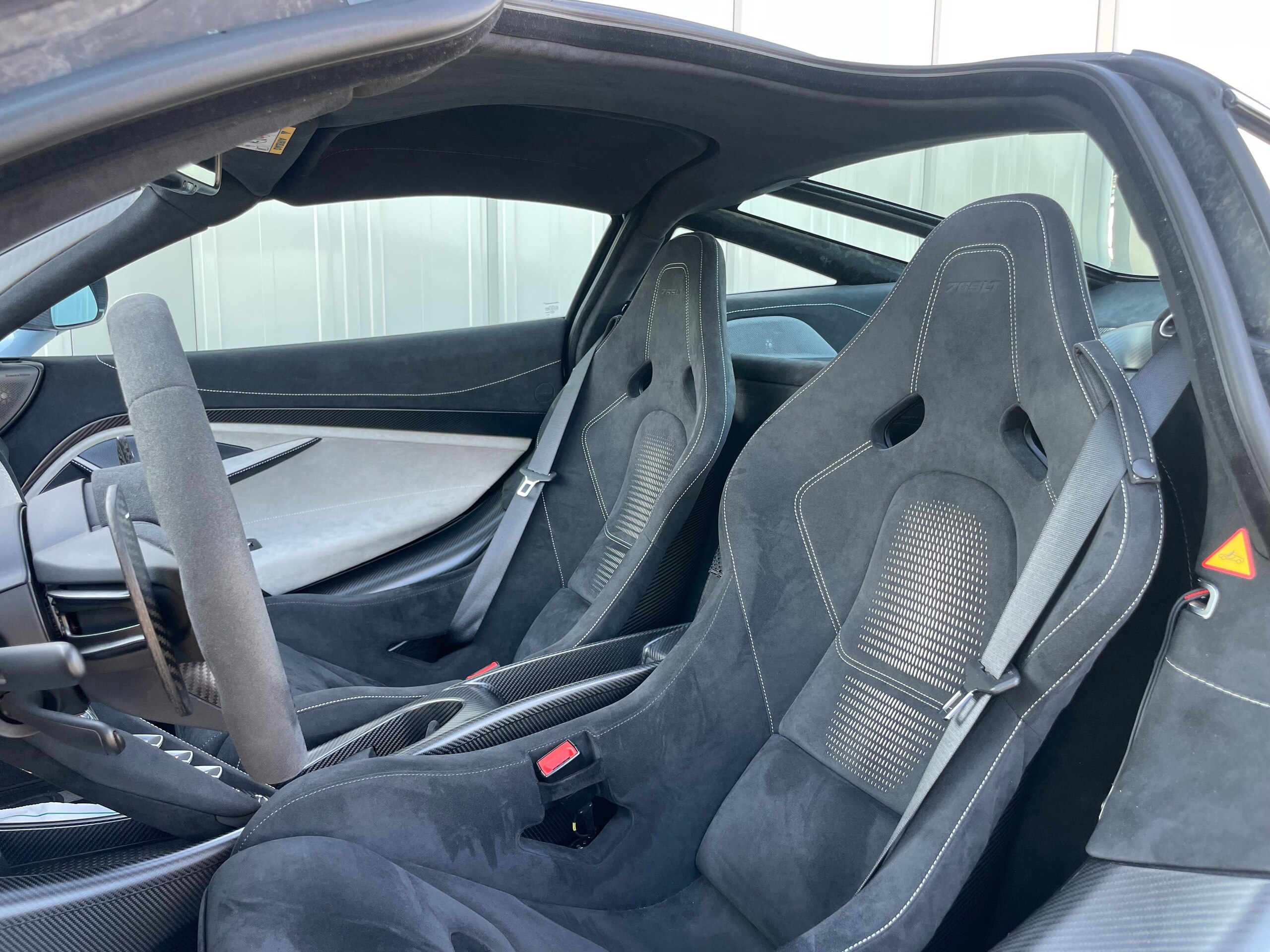 McLaren 765LT (photo: 16)