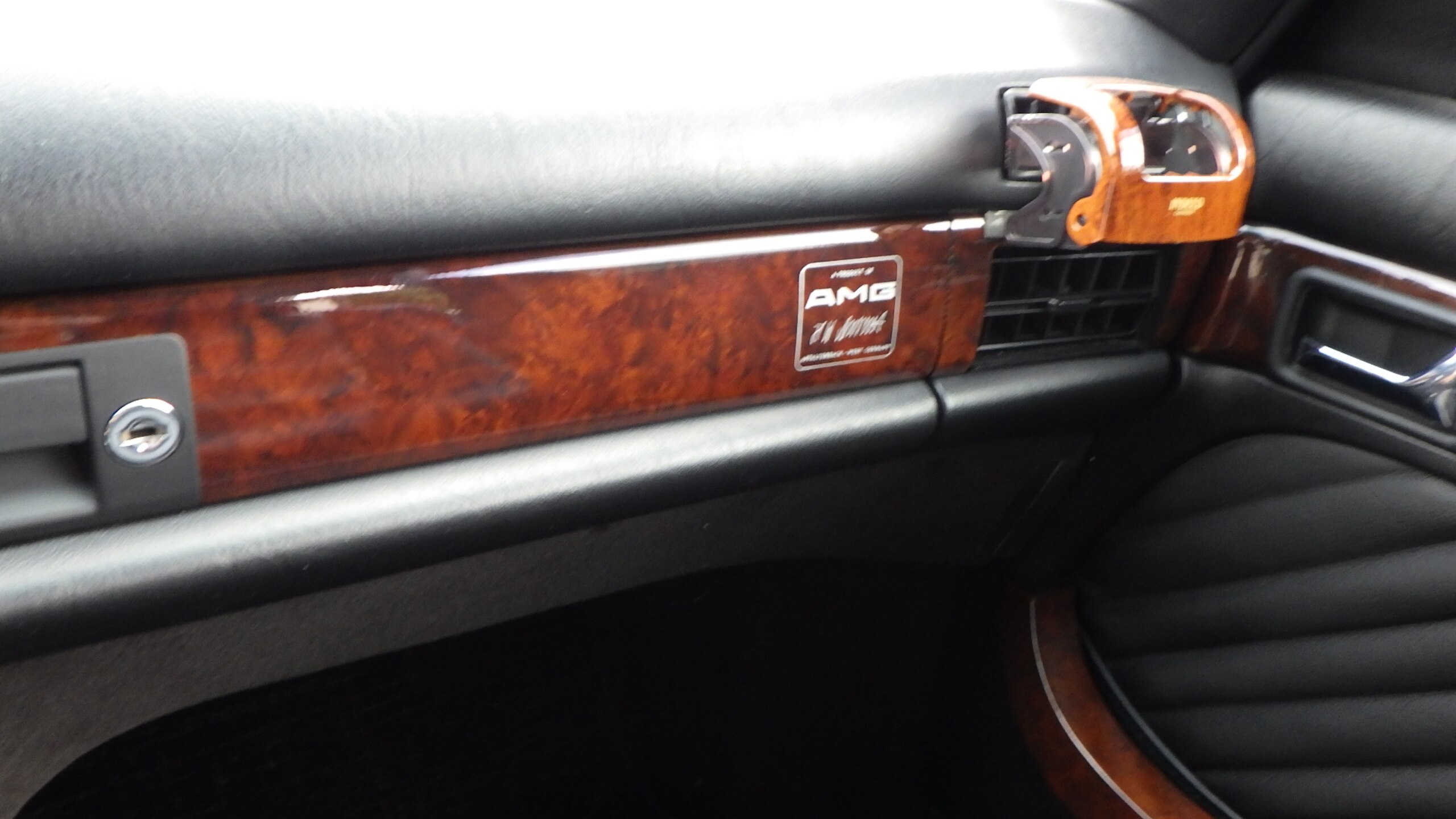 Mercedes Benz 560SEL 6.0 AMG (photo: 13)