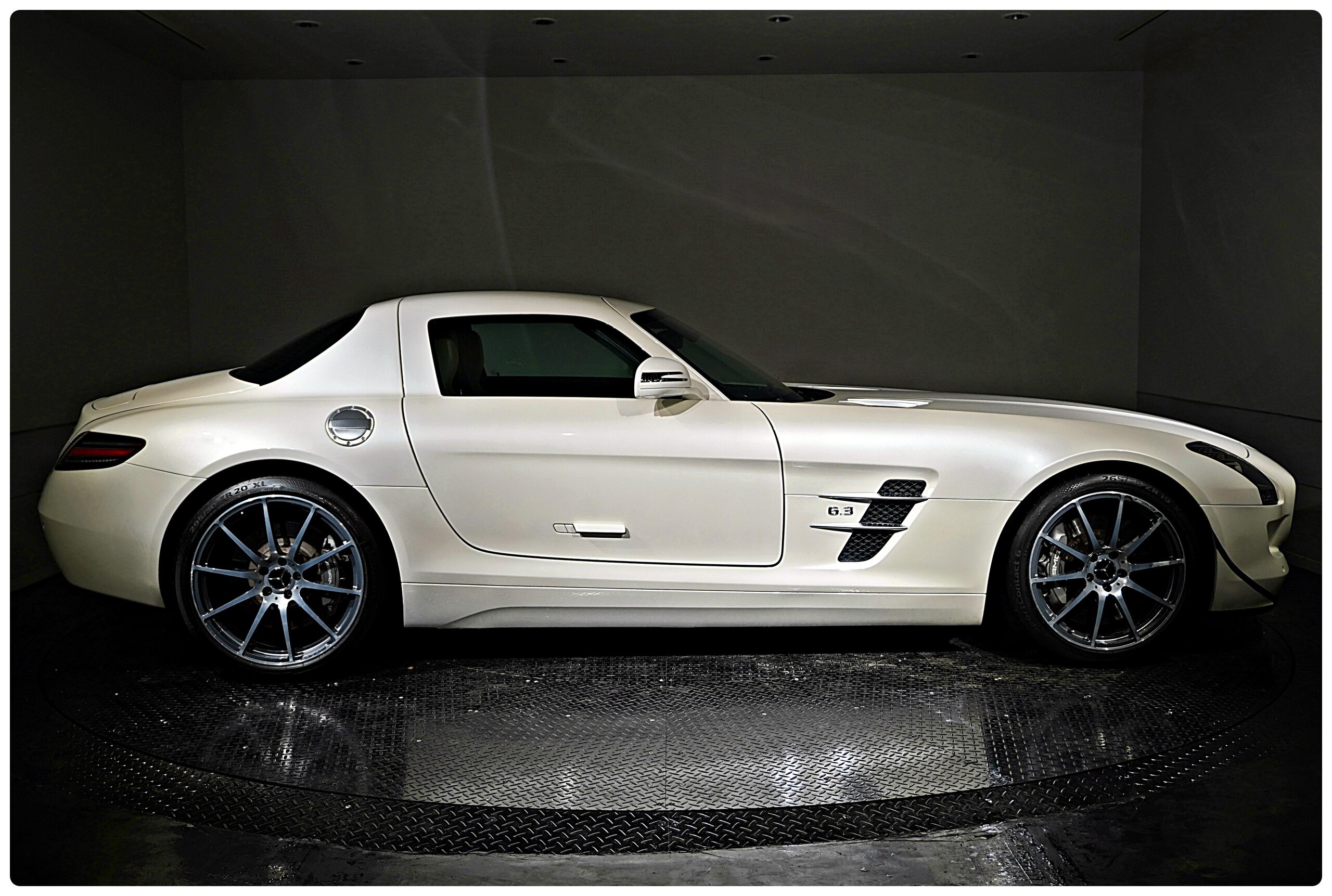 Mercedes Benz SLS AMG (photo: 7)