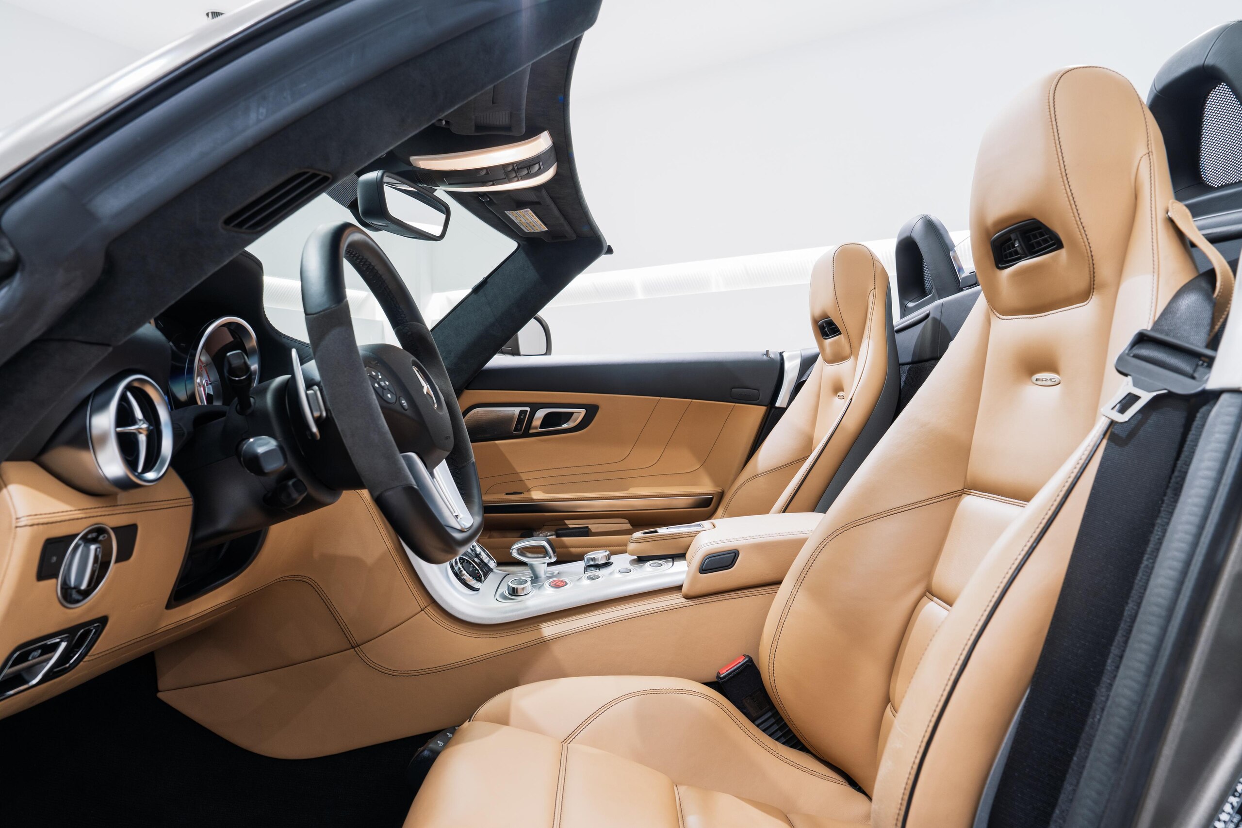 Mercedes Benz SLS AMG Roadster (photo: 6)