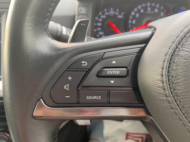 Nissan GT-R (photo: 10)