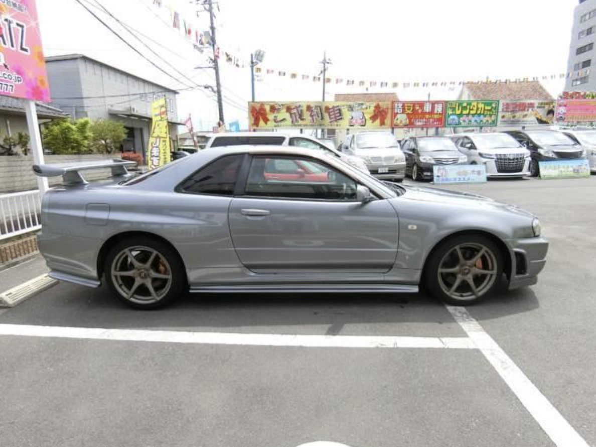 Nissan Skyline GT-R (photo: 4)