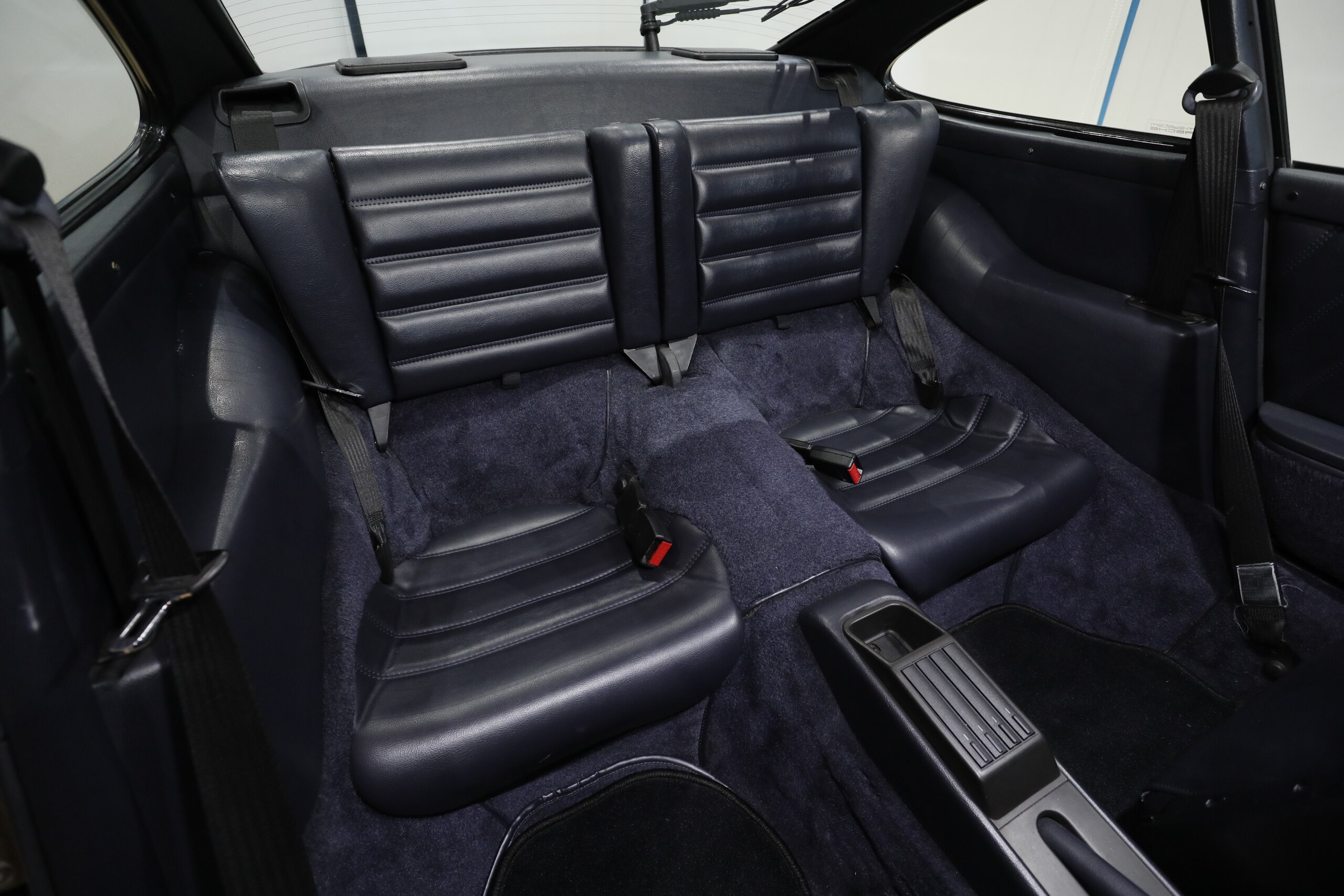 Porsche 911 Carrera 2 (photo: 15)