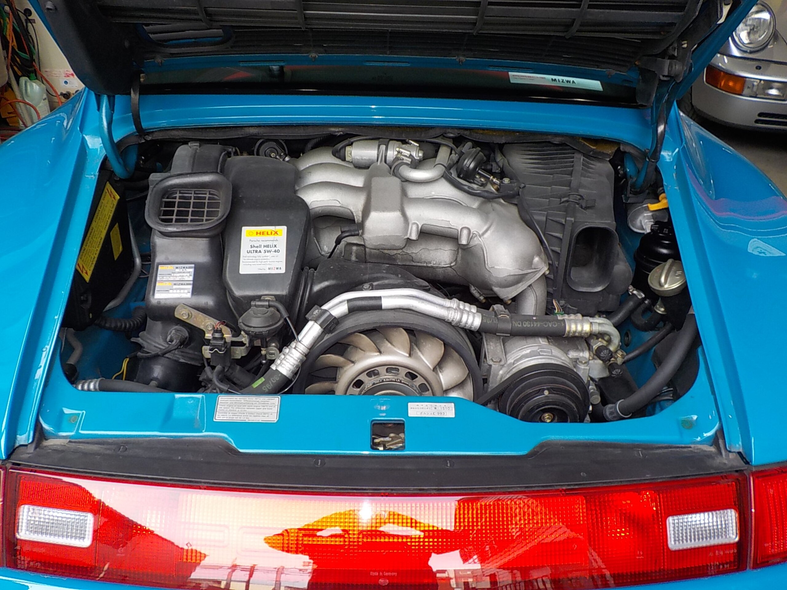 Porsche 911 Carrera (photo: 13)