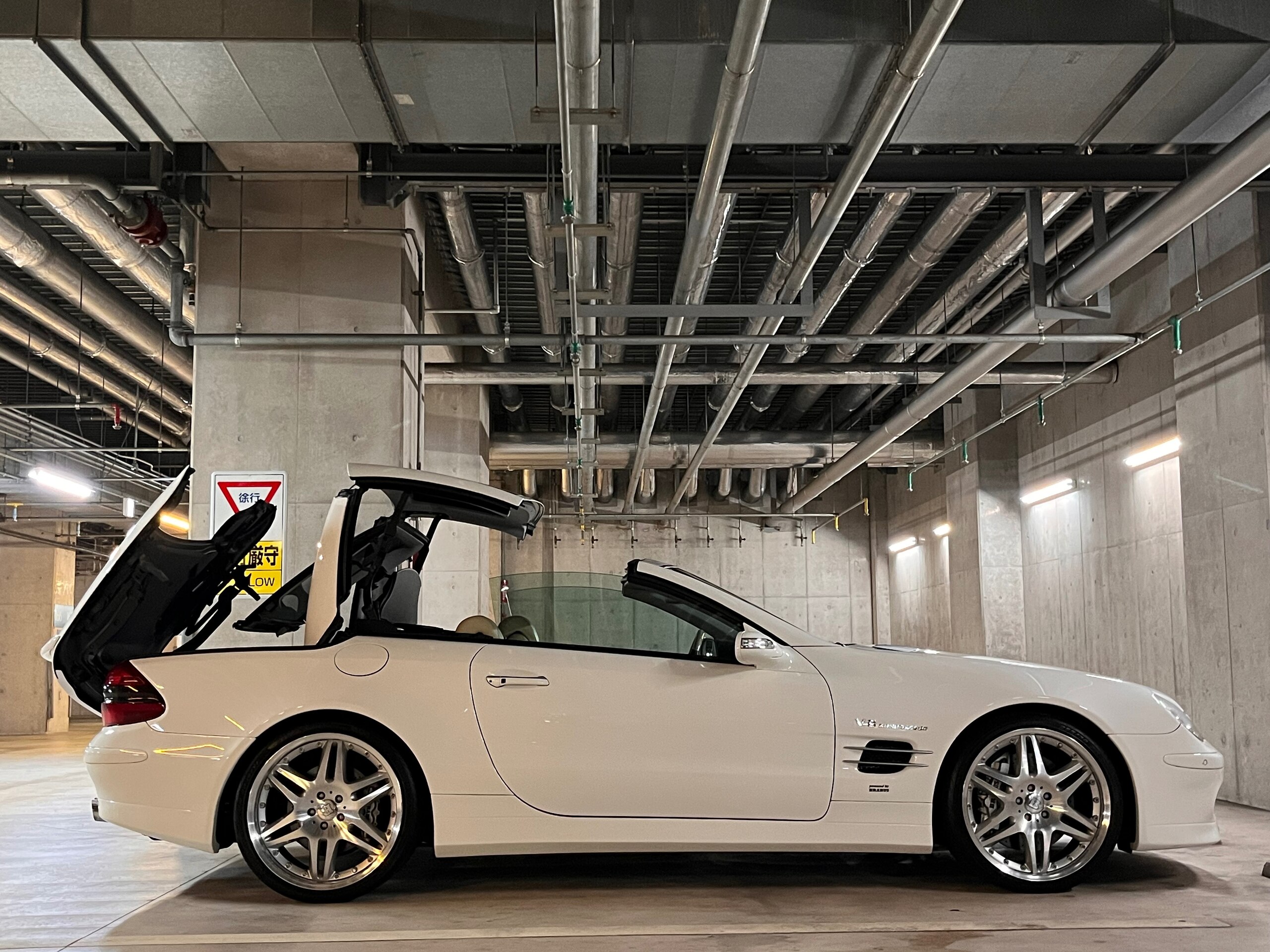 Mercedes Benz SL55 - Brabus K8 (photo: 2)