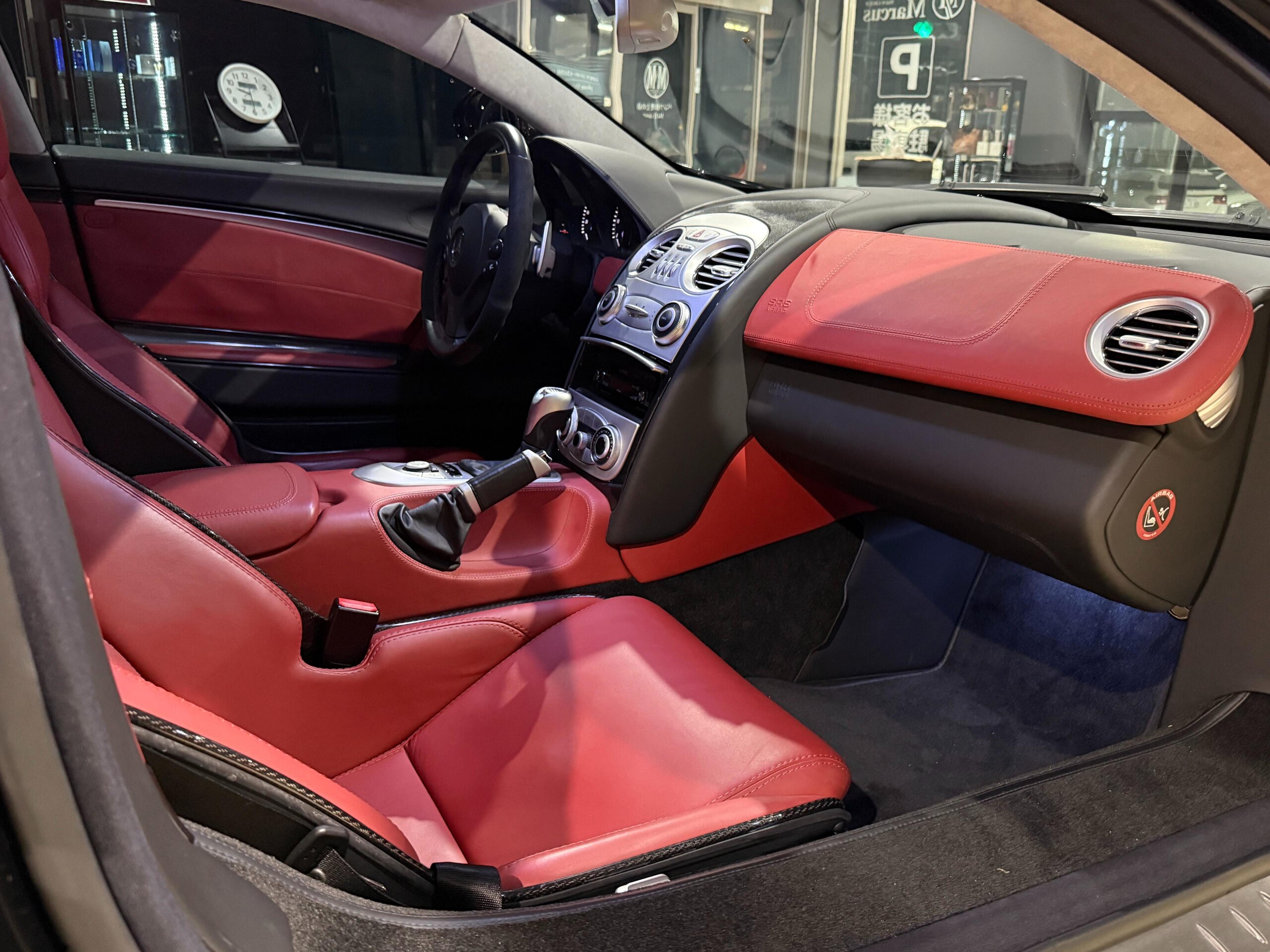 Mercedes Benz SLR McLaren (photo: 15)