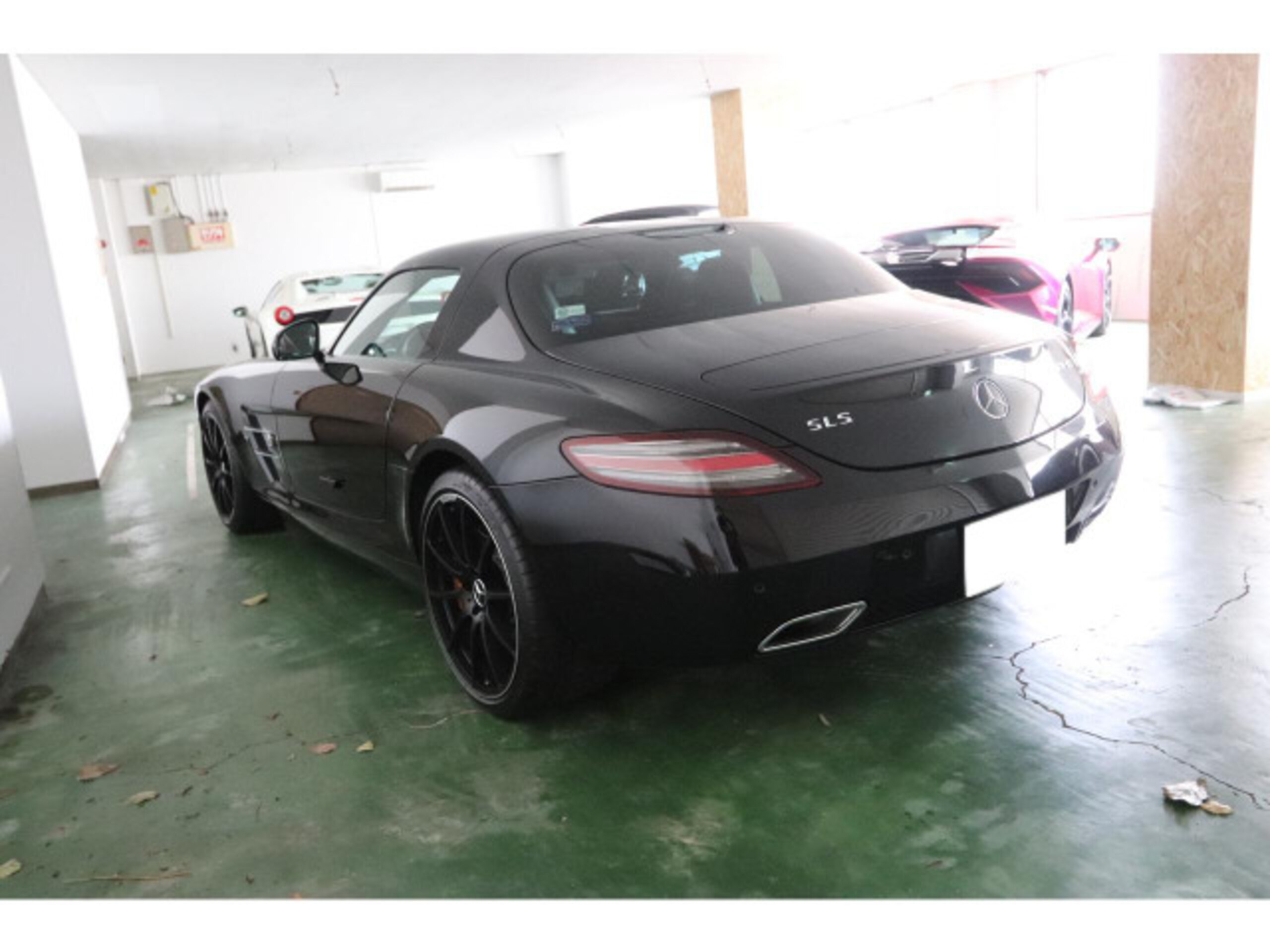 Mercedes Benz SLS AMG (photo: 4)