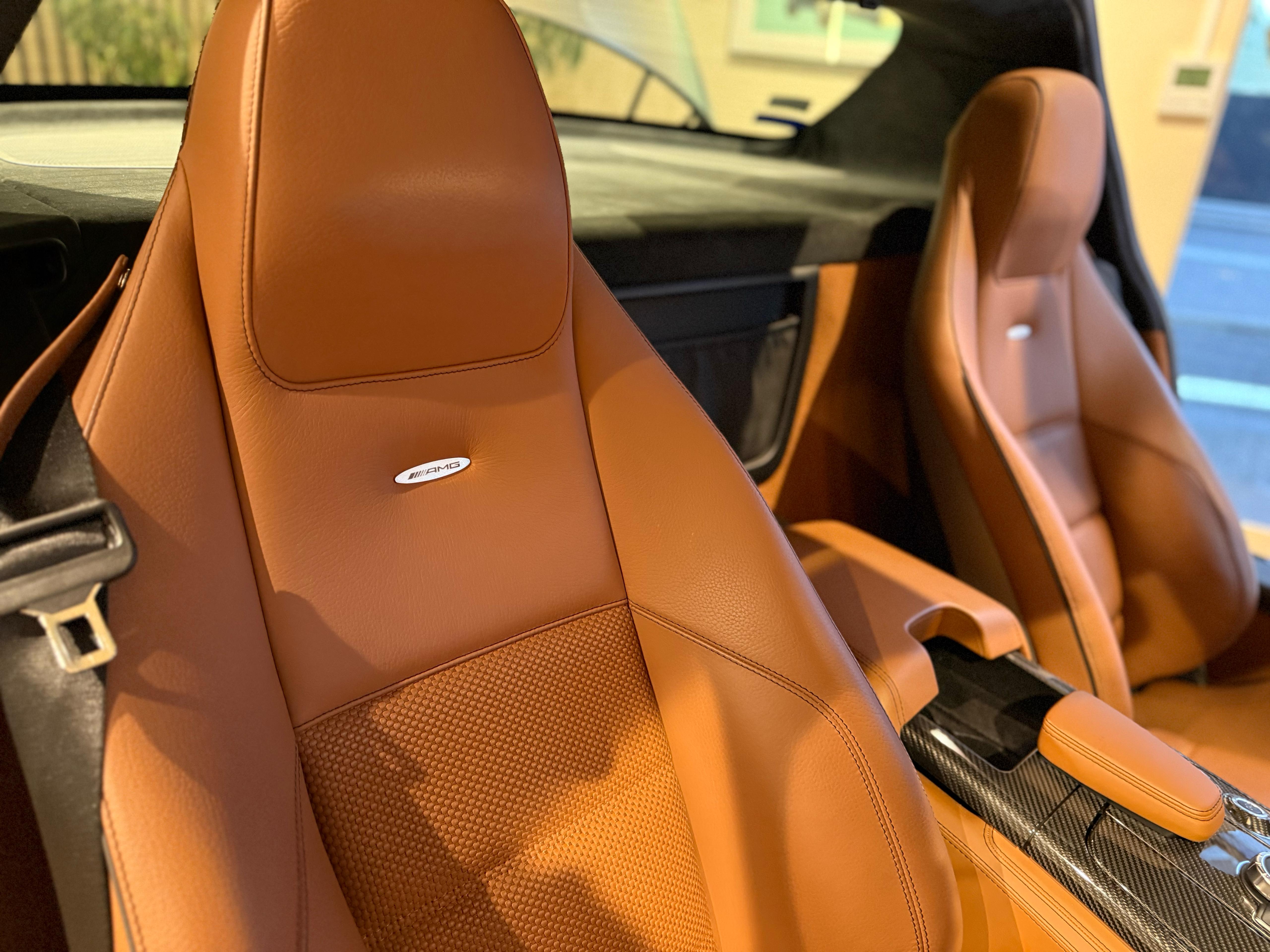 Mercedes Benz SLS AMG (photo: 13)