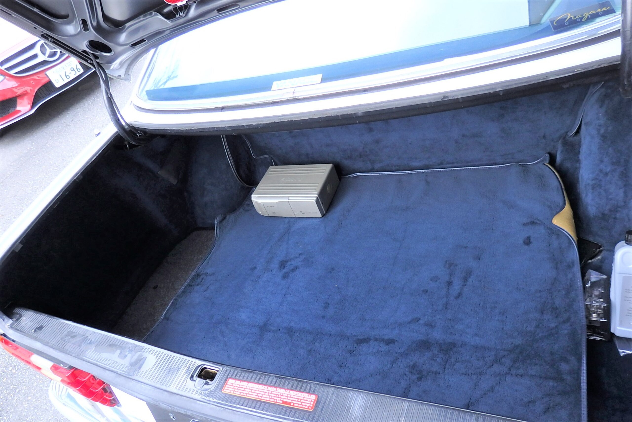 Mercedes Benz 560SEC (photo: 22)